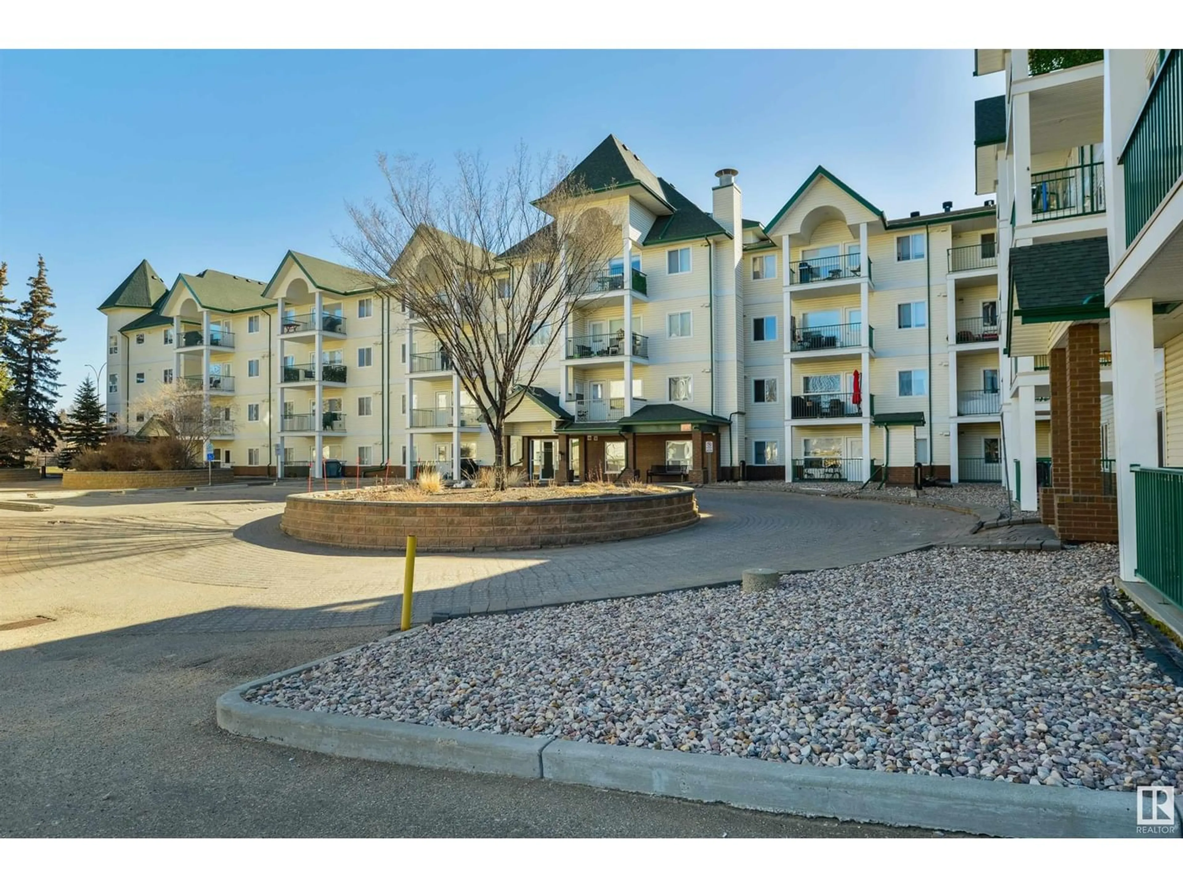 A pic from exterior of the house or condo for #204 13625 34 ST NW, Edmonton Alberta T5A0E3