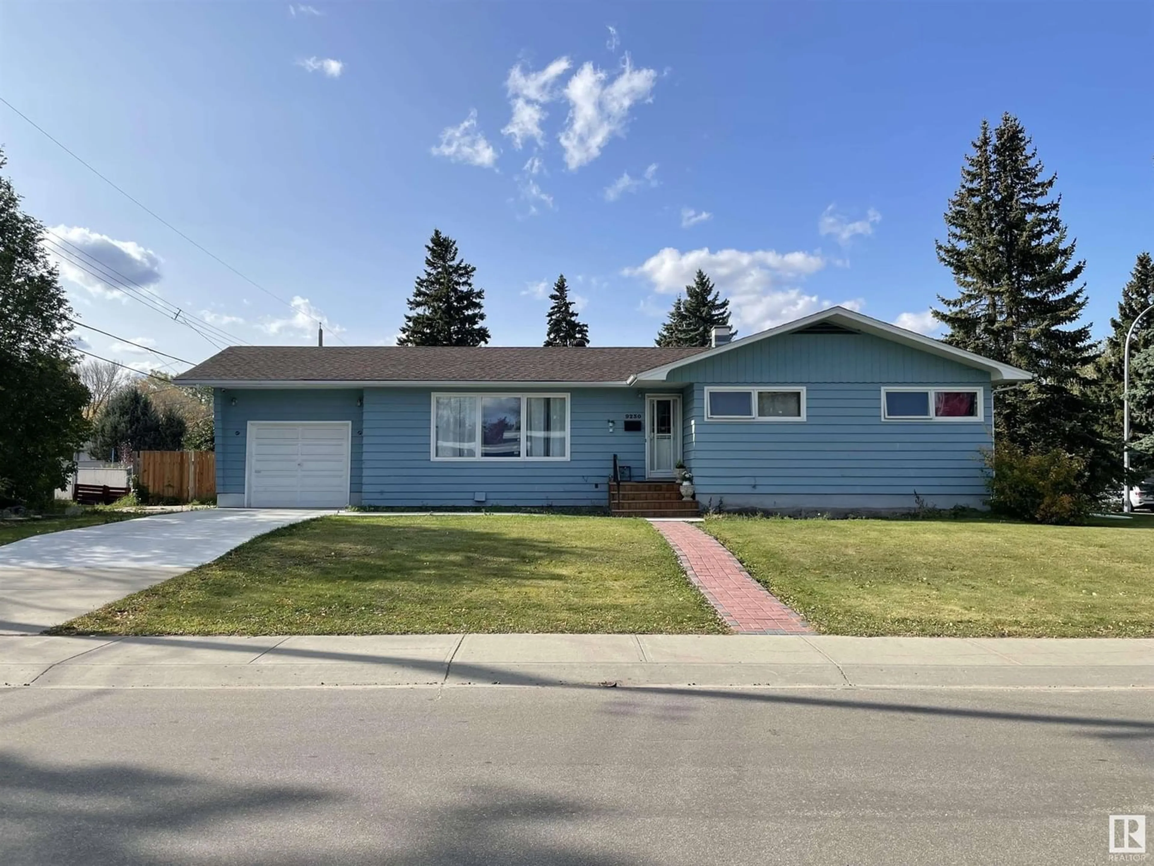 Frontside or backside of a home for 9230 159 St NW NW, Edmonton Alberta T5R2E9