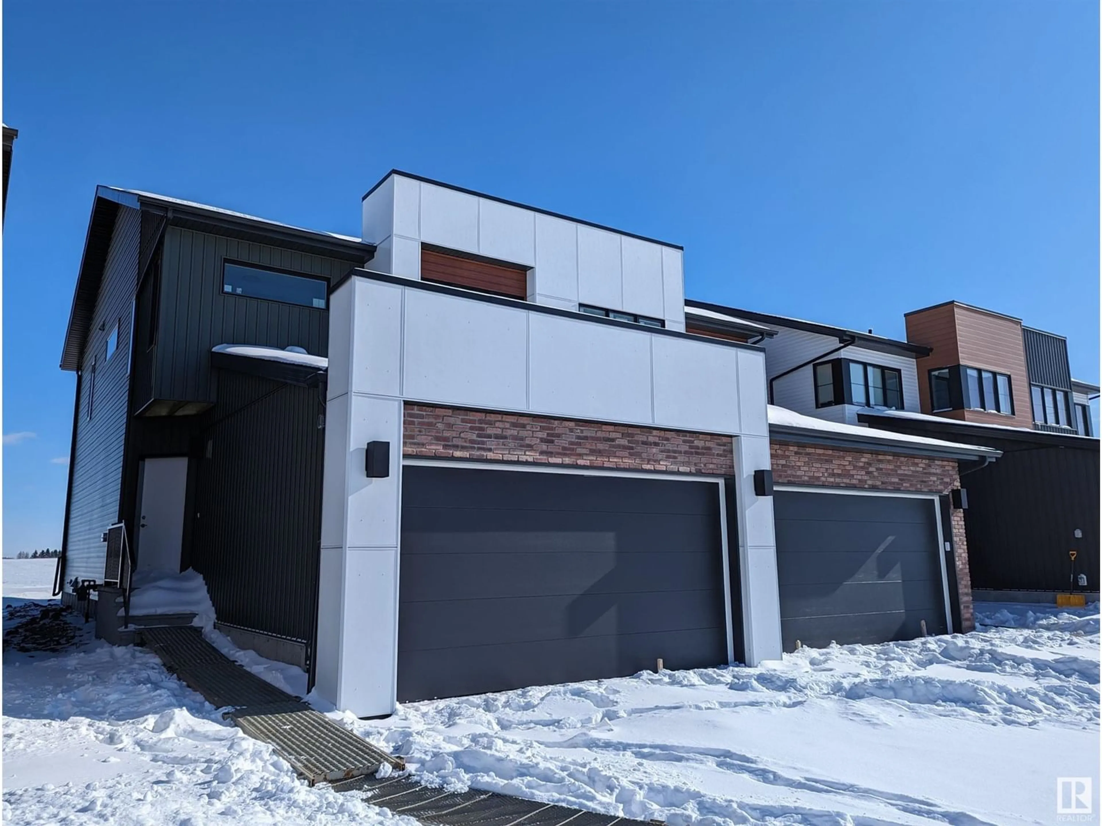 A pic from exterior of the house or condo for 163 Edison Drive, St. Albert Alberta T8N4J6