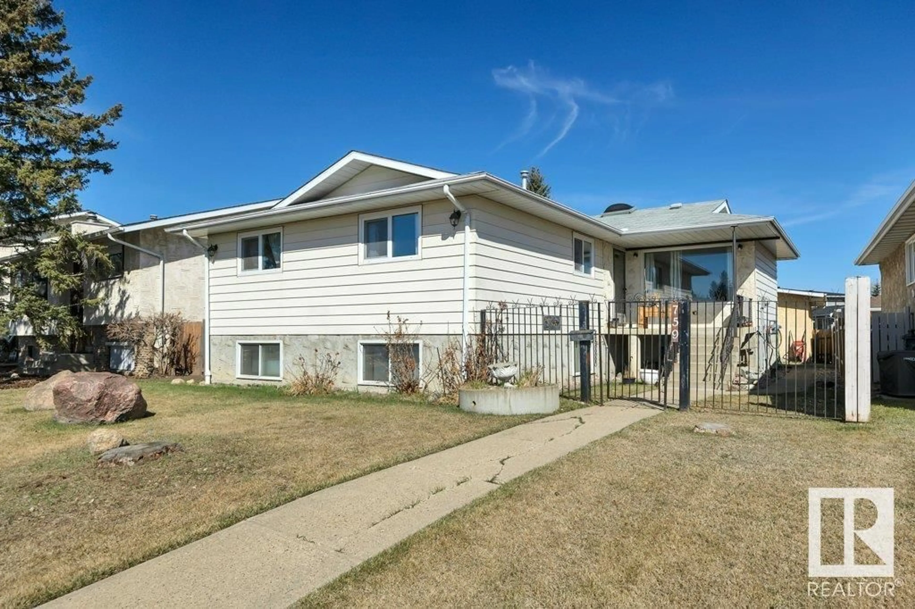 A pic from exterior of the house or condo for 759 KNOTTWOOD RD S NW, Edmonton Alberta T6K1W4