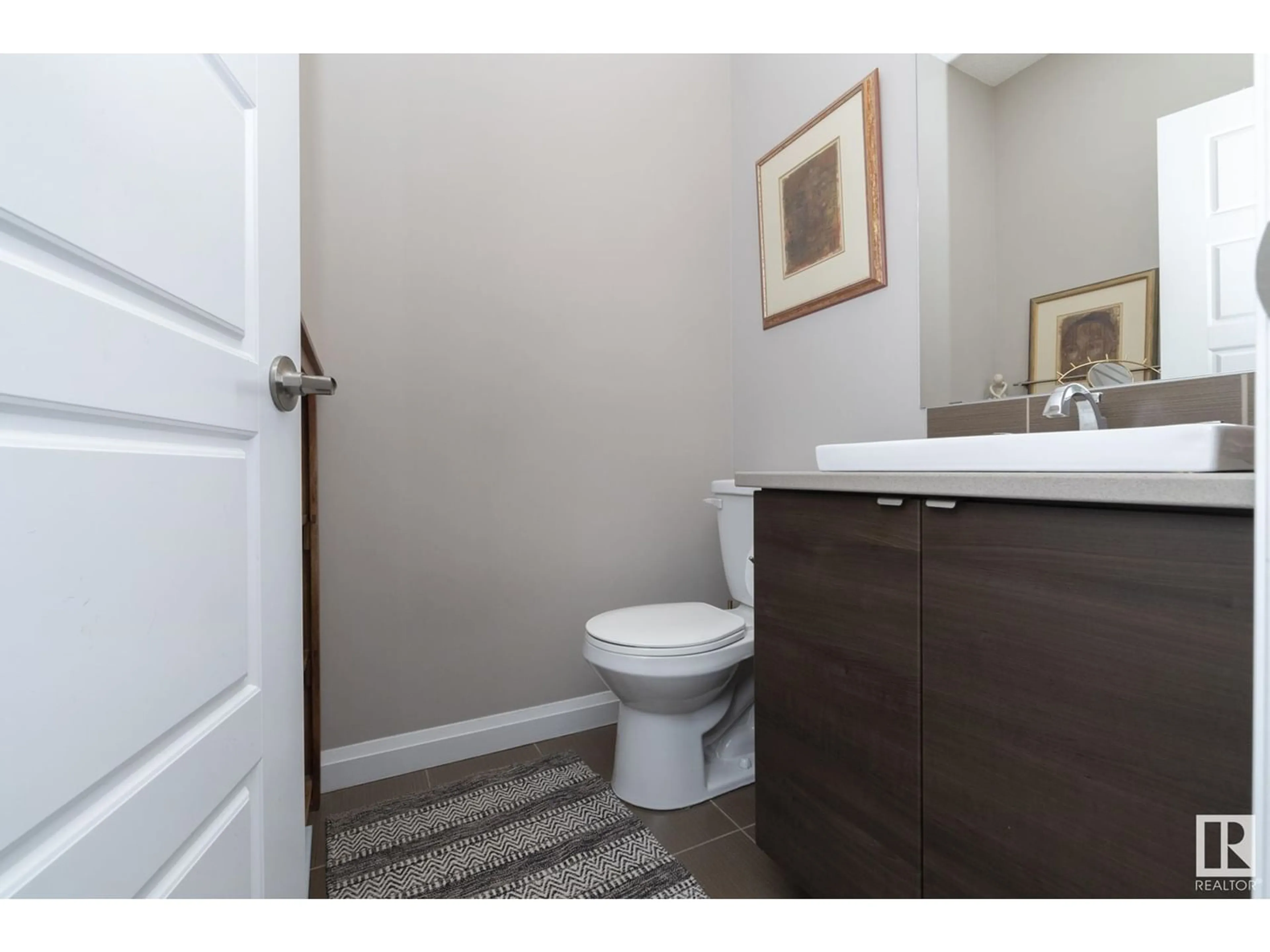 Standard bathroom for #23 3710 Allan DR SW, Edmonton Alberta T6W0S7