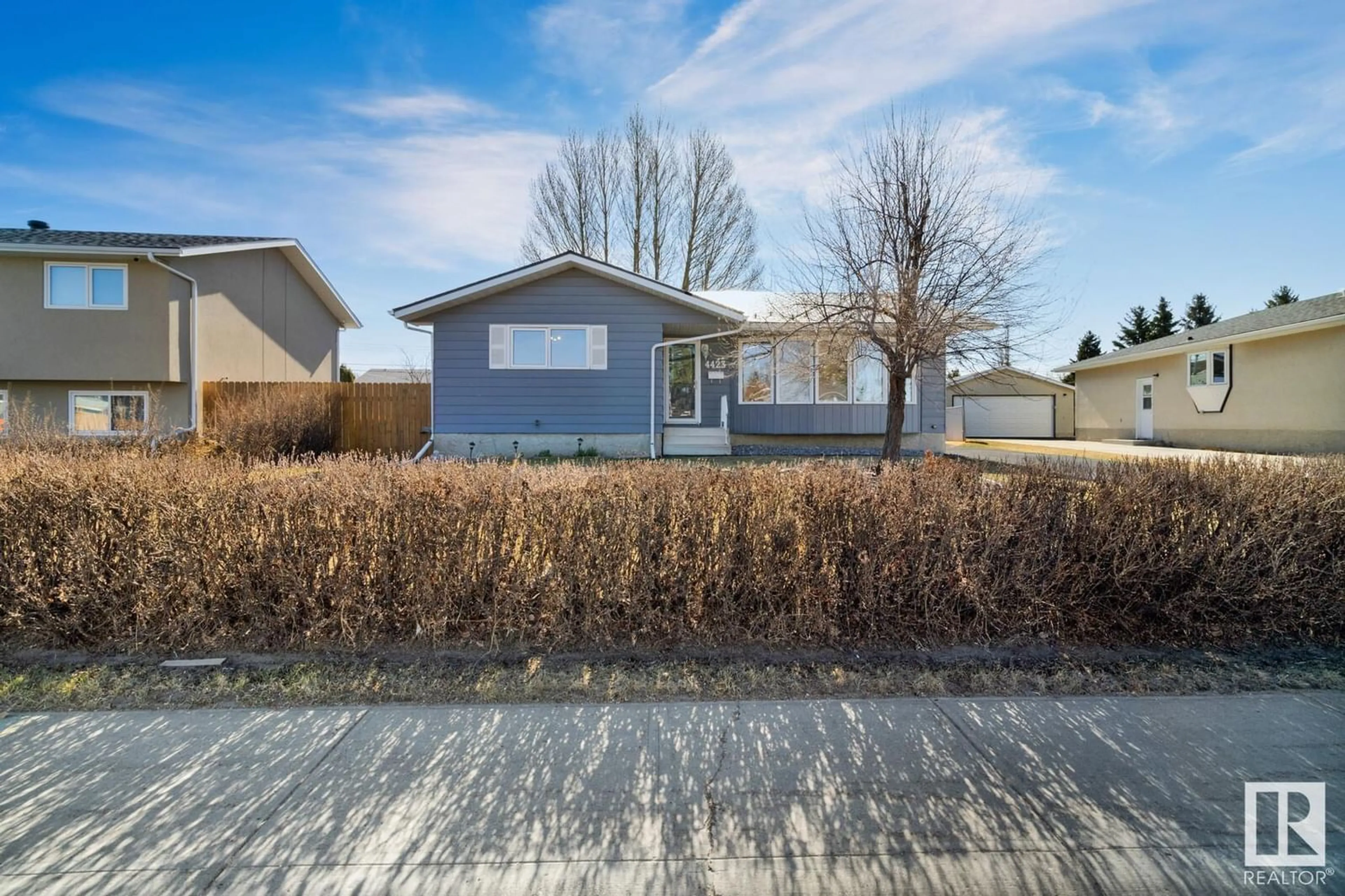 Frontside or backside of a home for 4423 47 ST, Gibbons Alberta T0A1N0