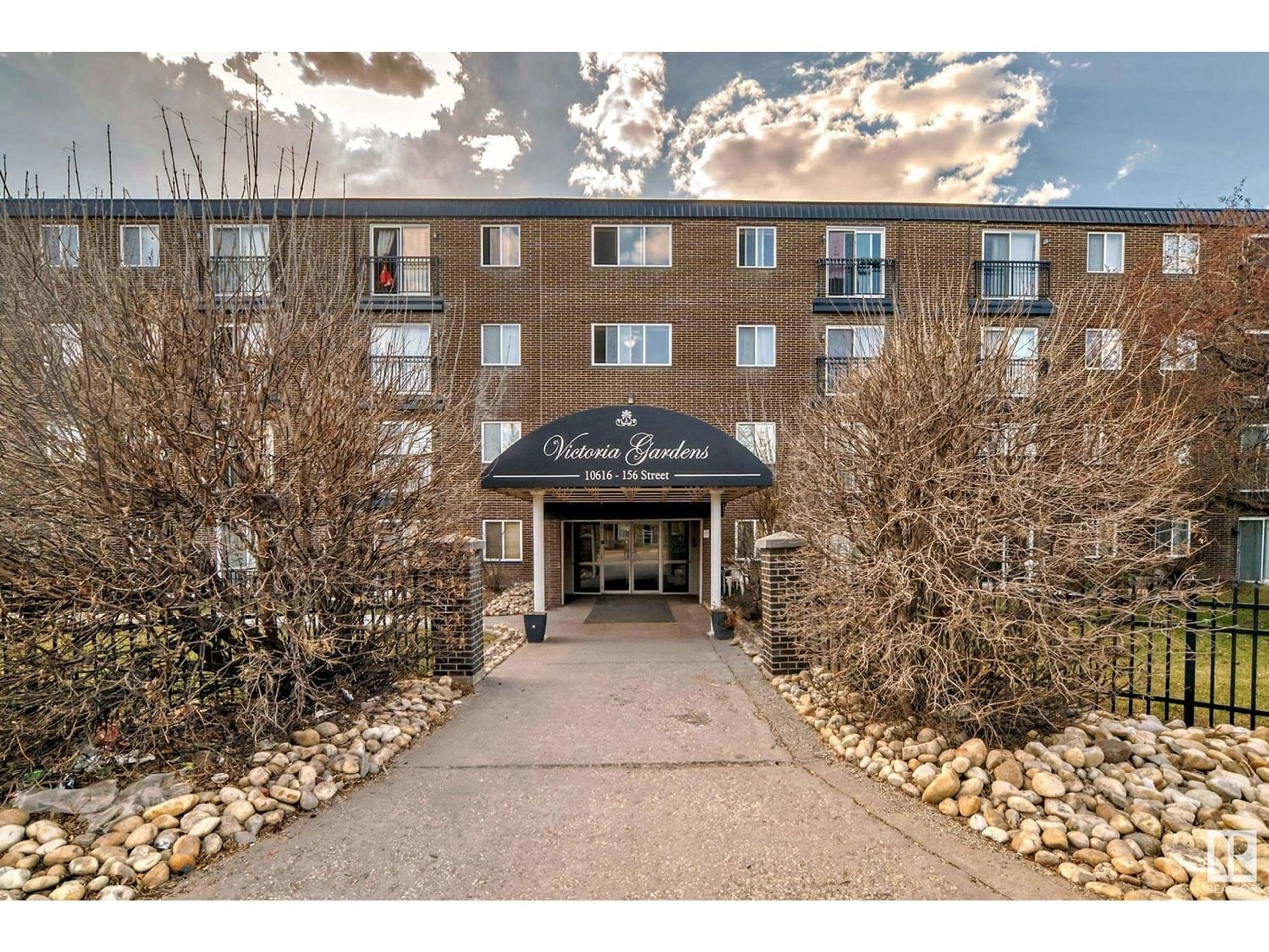 A pic from exterior of the house or condo for #425 10616 156 ST NW, Edmonton Alberta T5P2S1