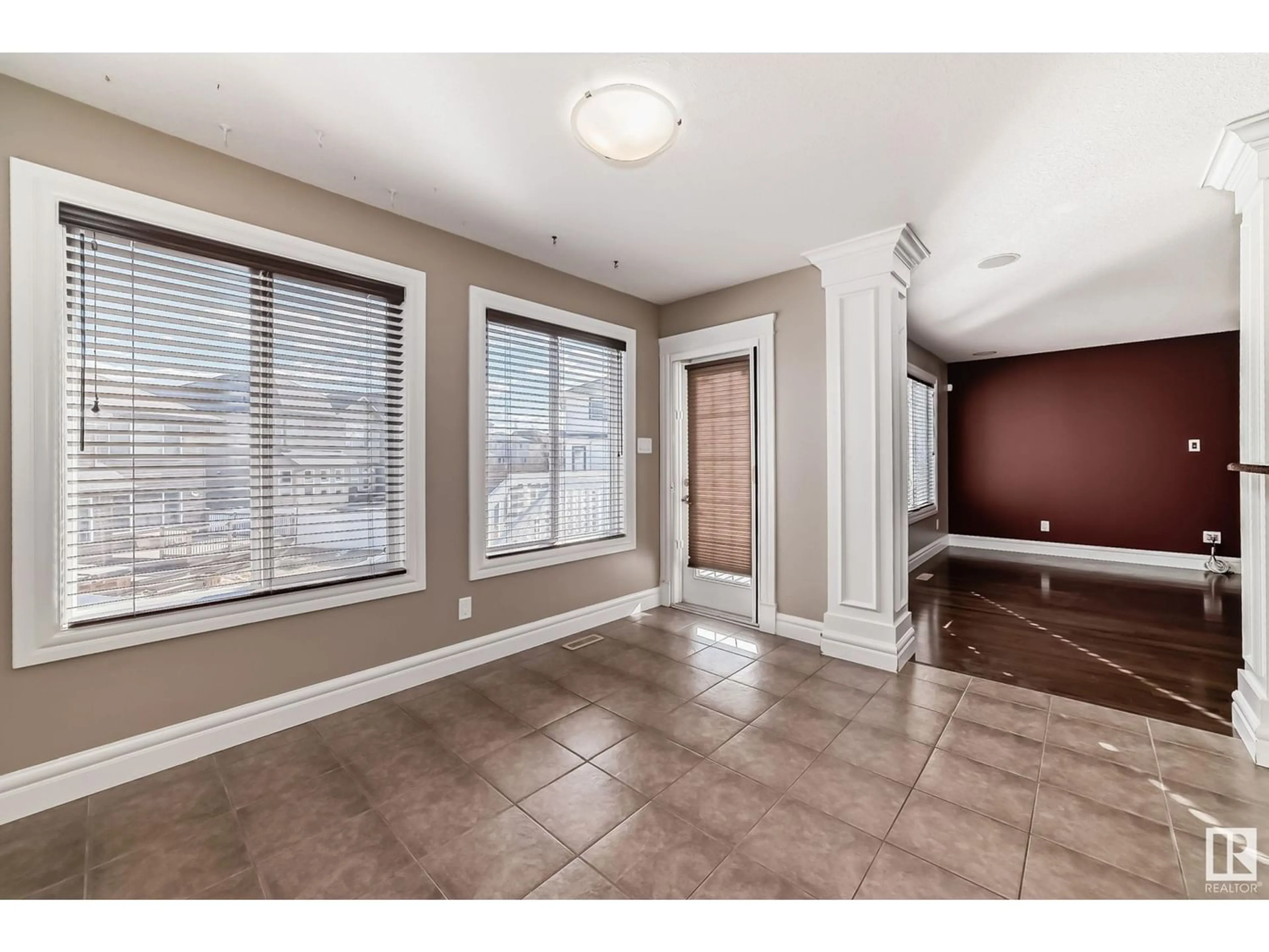 Indoor entryway for 3907 164 AV NW, Edmonton Alberta T5Y0M6