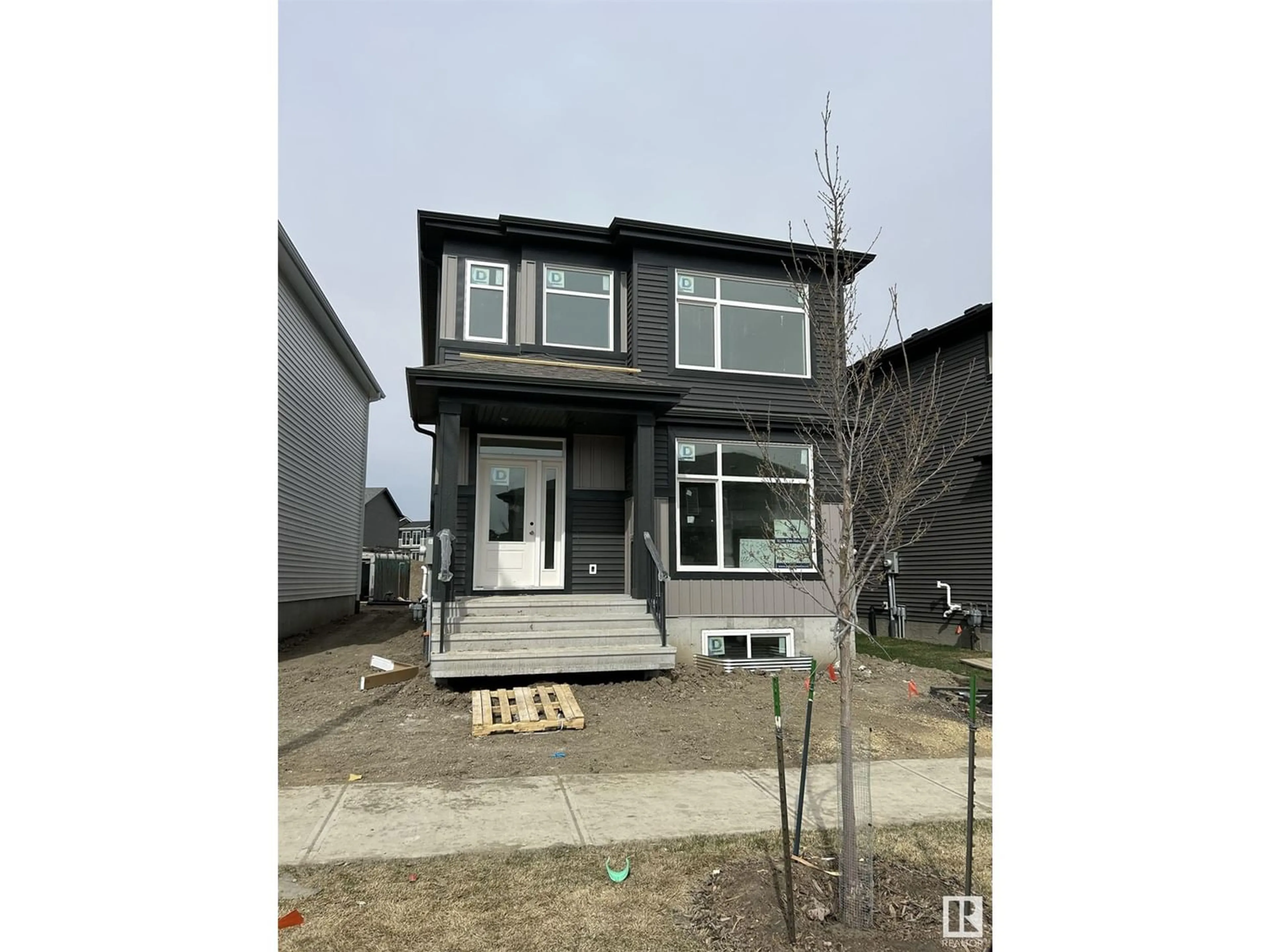 Frontside or backside of a home for 772 CY BECKER DR NW, Edmonton Alberta T5Y0W3