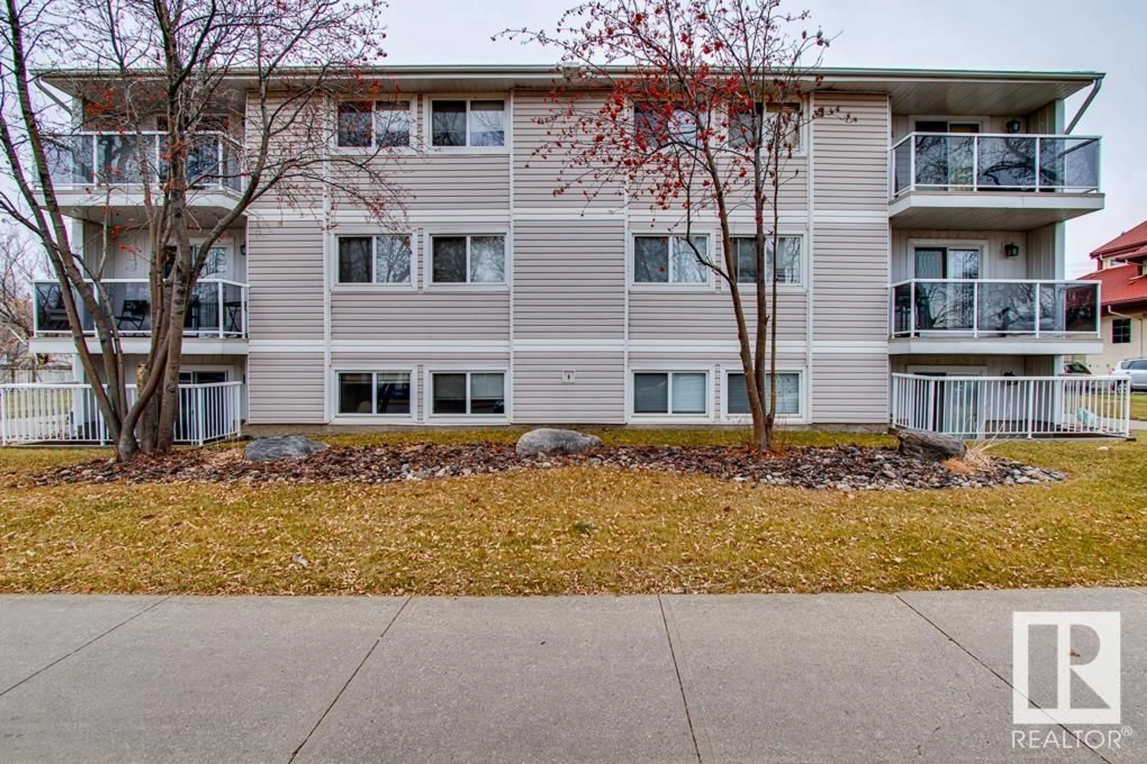 A pic from exterior of the house or condo for #104 11324 97 ST NW, Edmonton Alberta T5G1X4