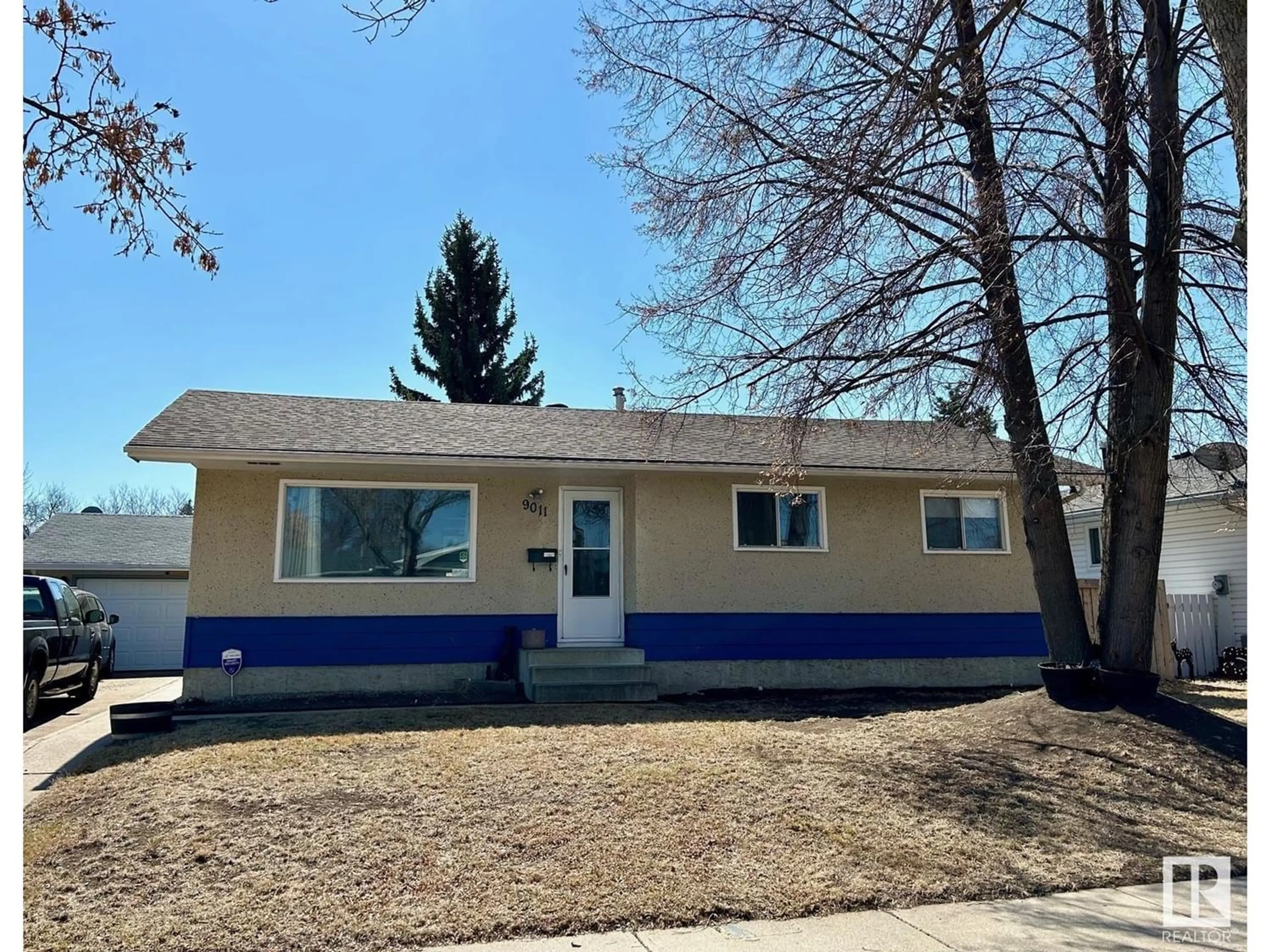 Frontside or backside of a home for 9011 95 AV, Fort Saskatchewan Alberta T8L1C5