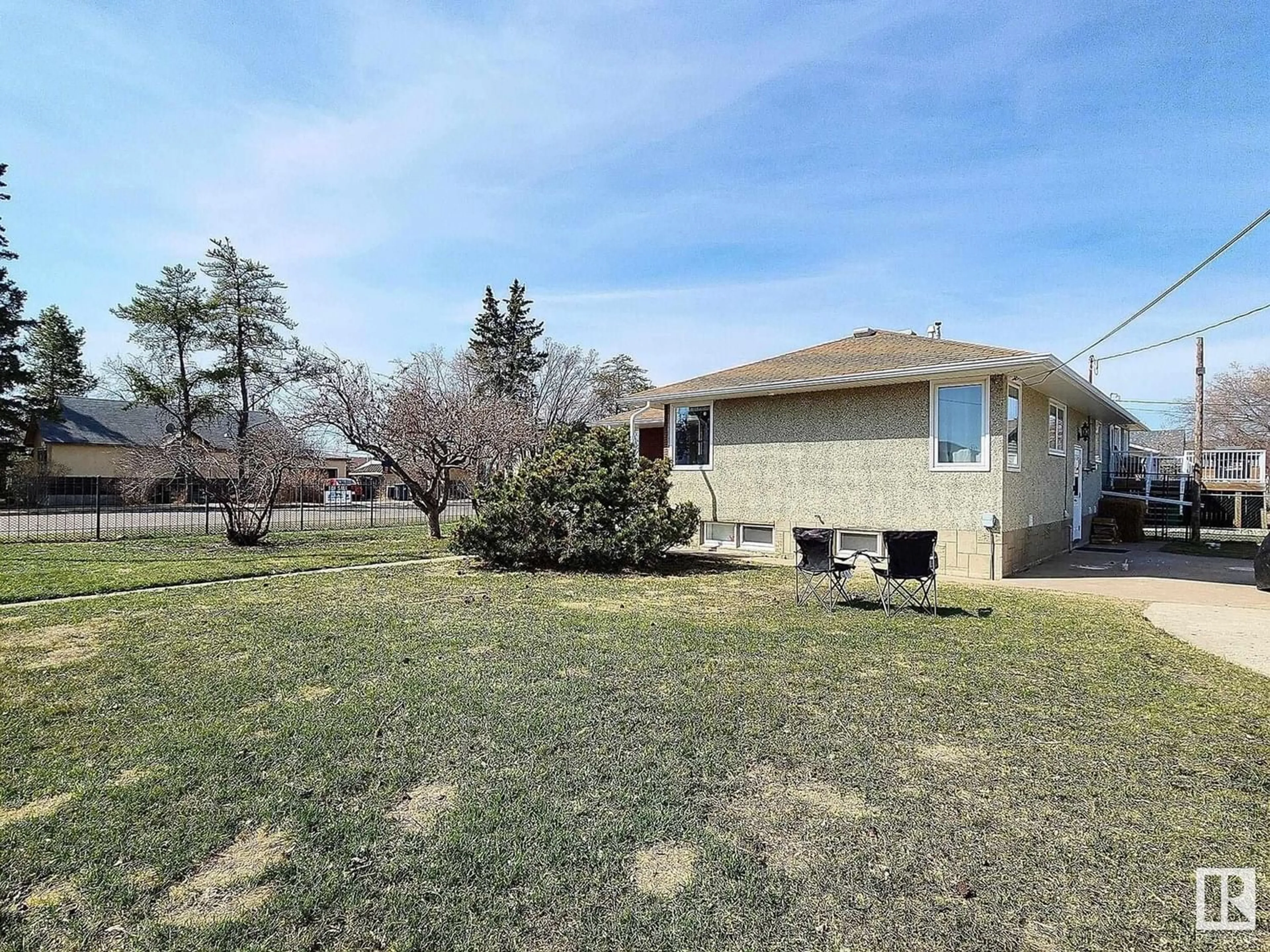 Frontside or backside of a home for 5206 51 ST, St. Paul Town Alberta T0A3A1