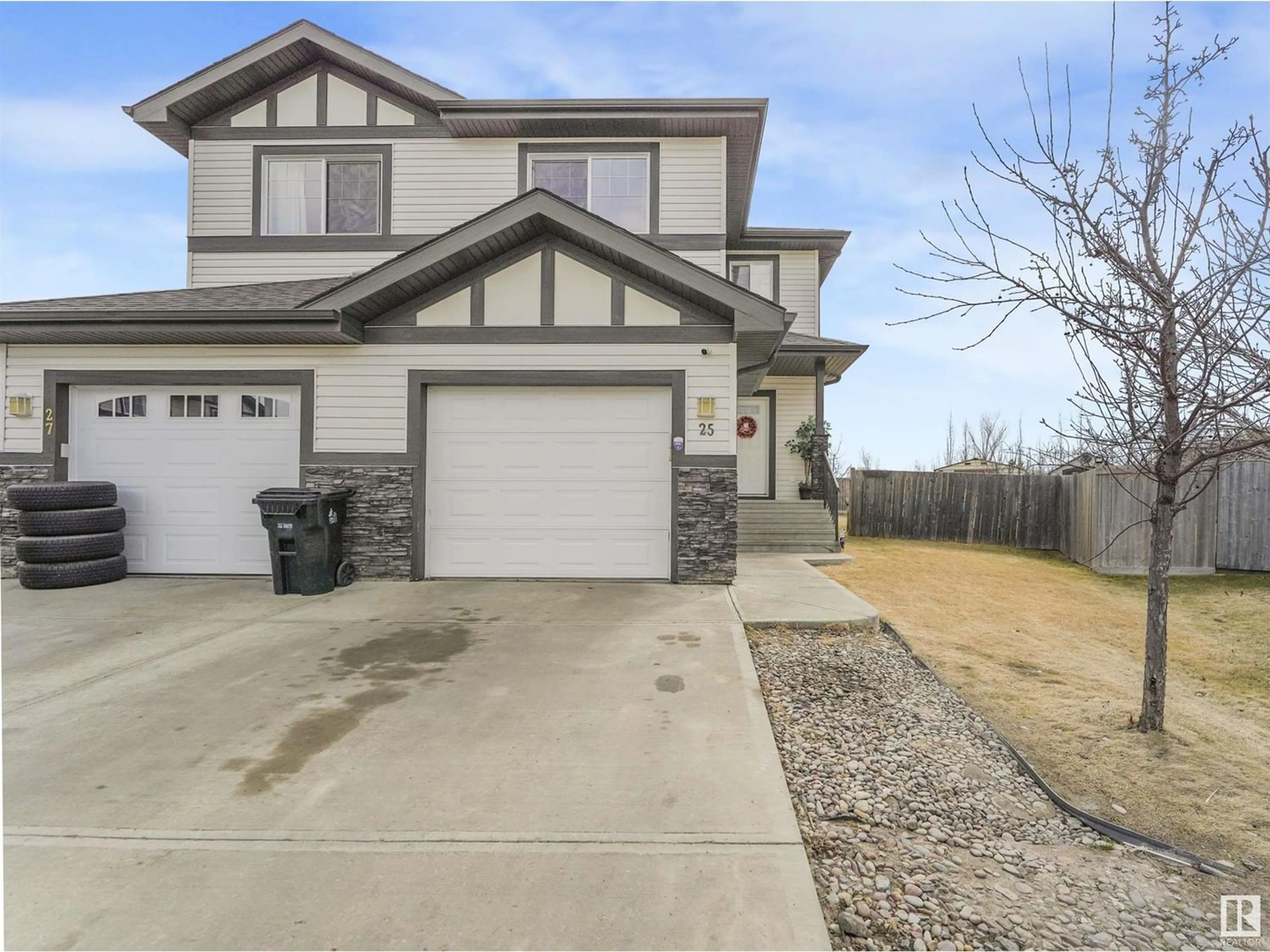 Frontside or backside of a home for 25 HARTWICK CO, Spruce Grove Alberta T7X0K2
