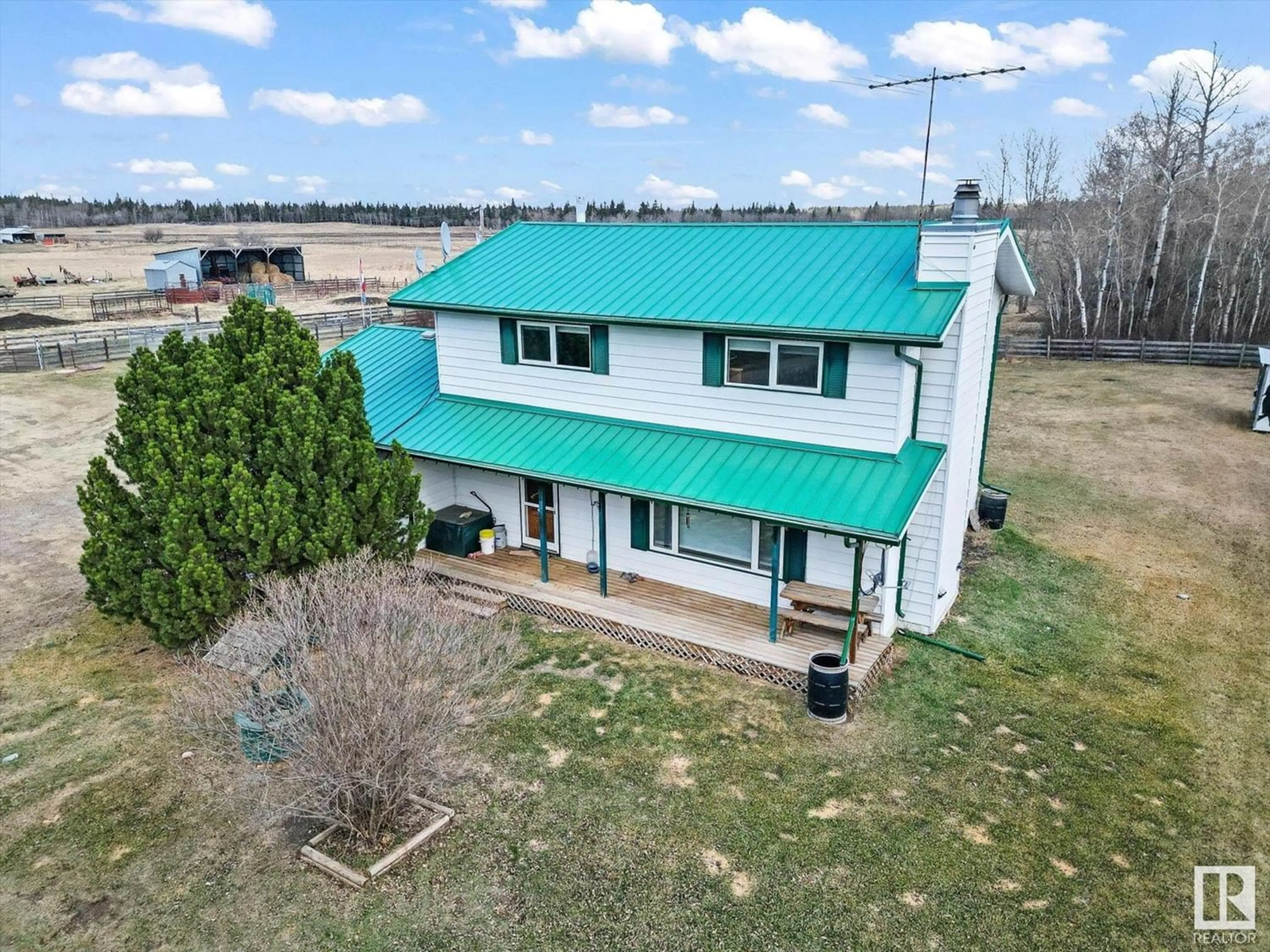 Frontside or backside of a home for 56501 RGE RD 225, Rural Sturgeon County Alberta T0A1N4