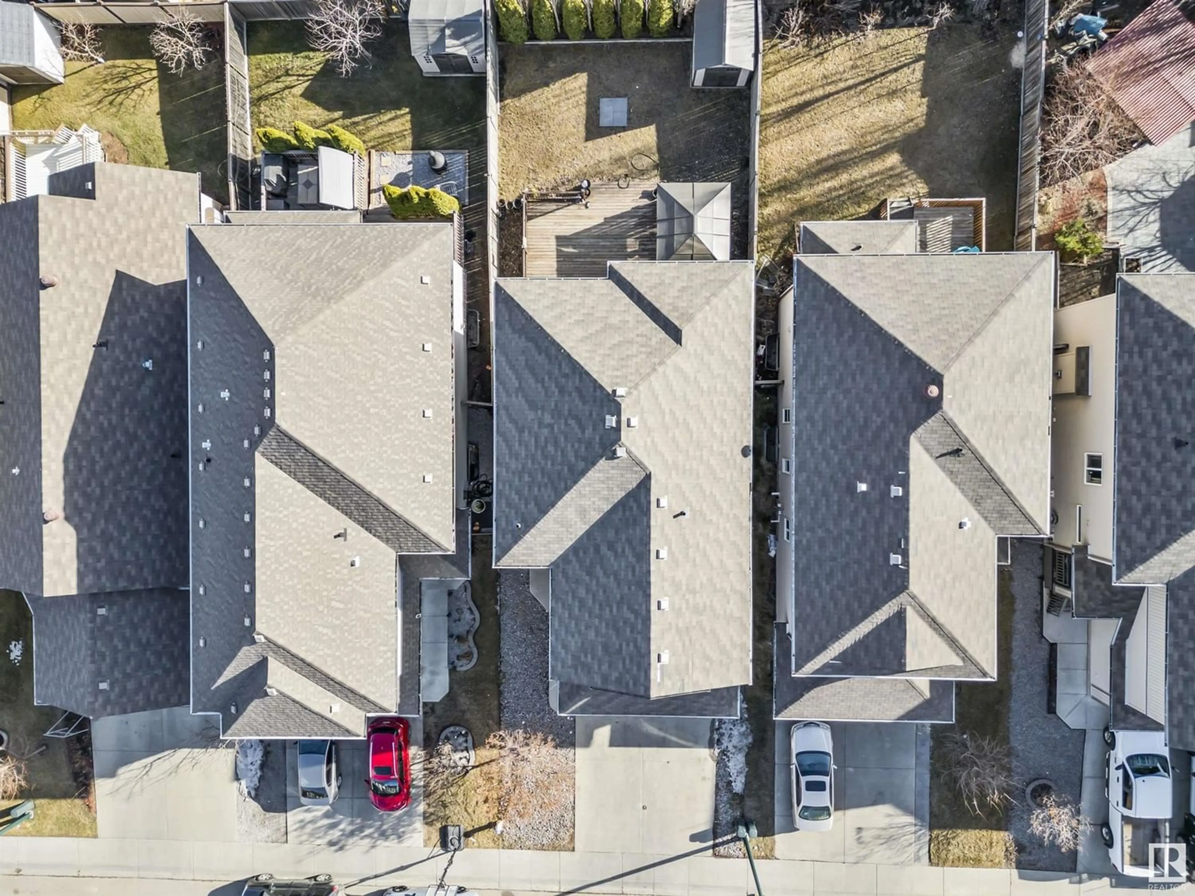 Frontside or backside of a home for 1533 36B AV NW, Edmonton Alberta T6T0M4