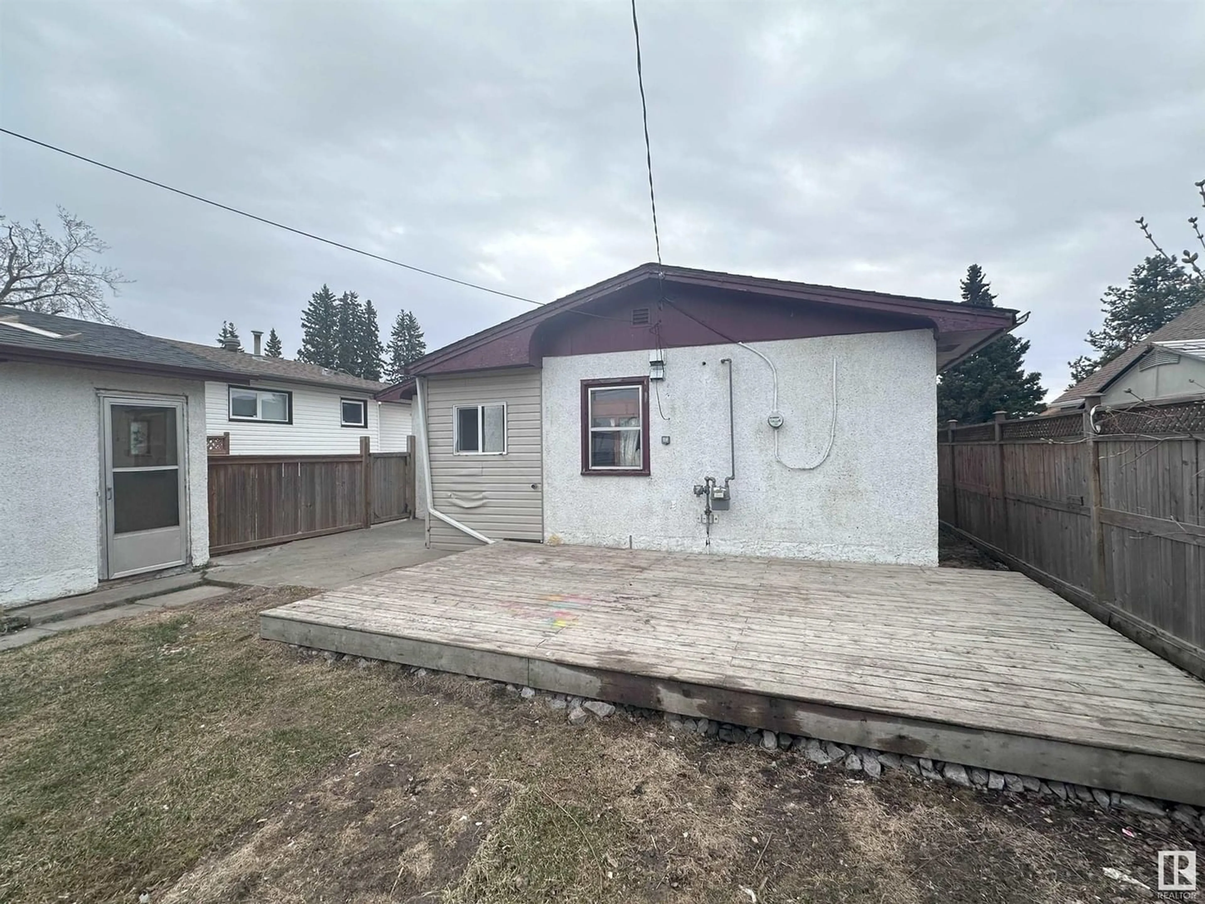 Frontside or backside of a home for 5028 49 AV, Onoway Alberta T0E1V0