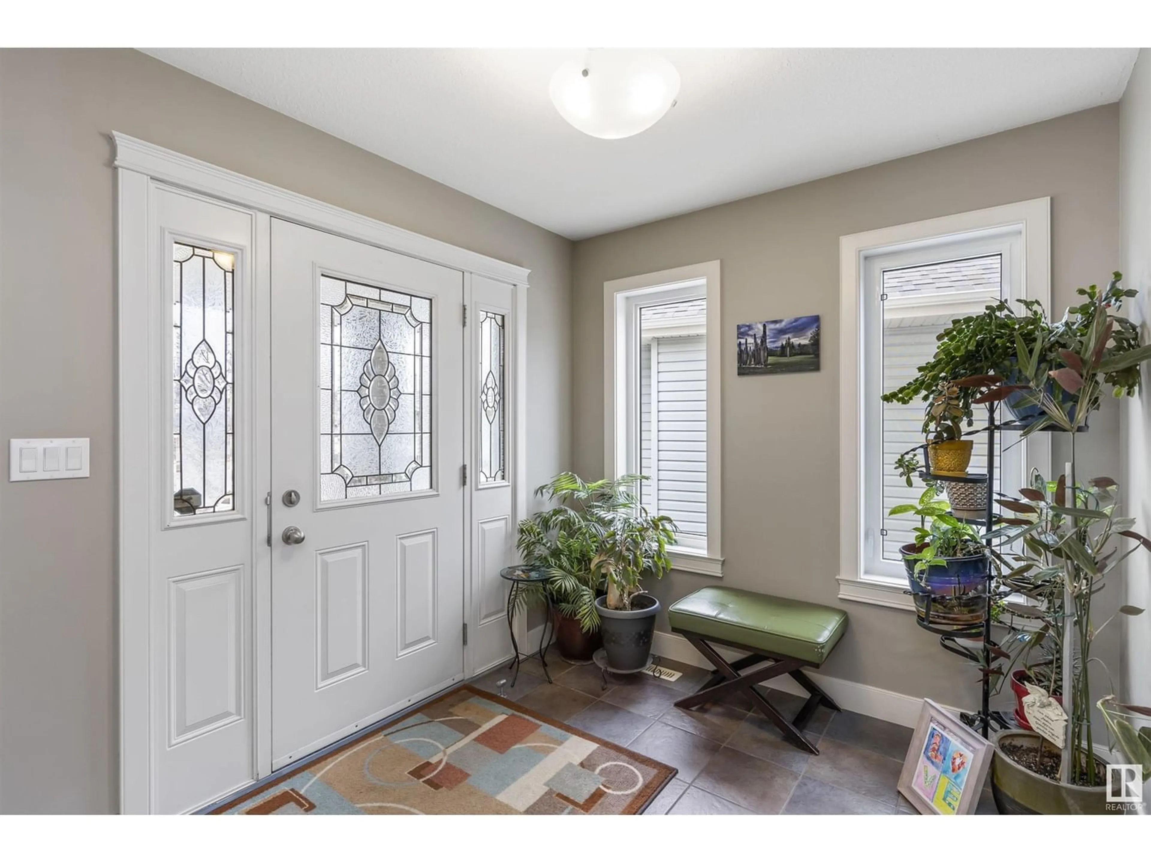 Indoor entryway for 67 NORTH RIDGE DR, St. Albert Alberta T8N7M6