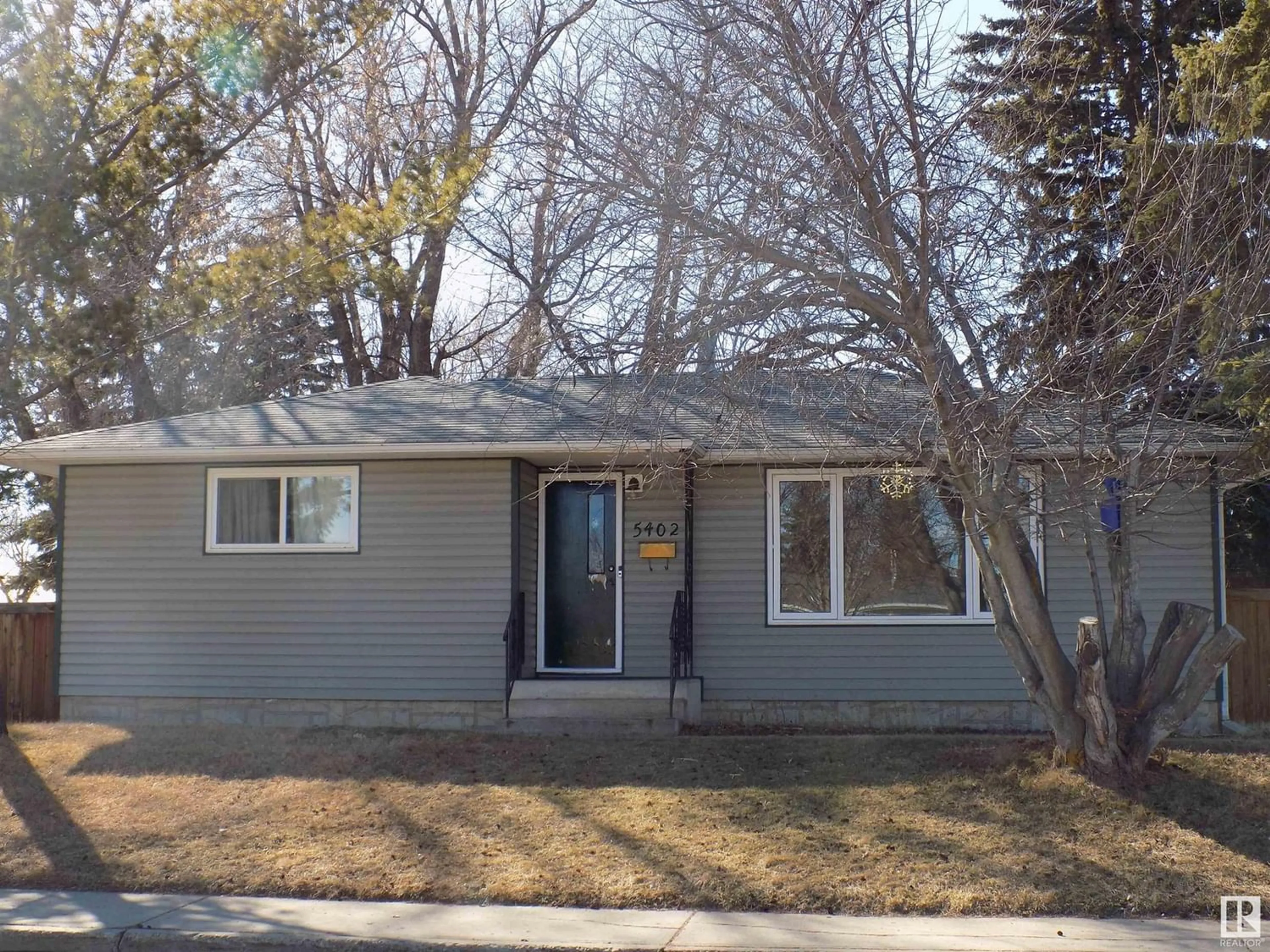Frontside or backside of a home for 5402 40 AVENUE, Wetaskiwin Alberta T9A0A5