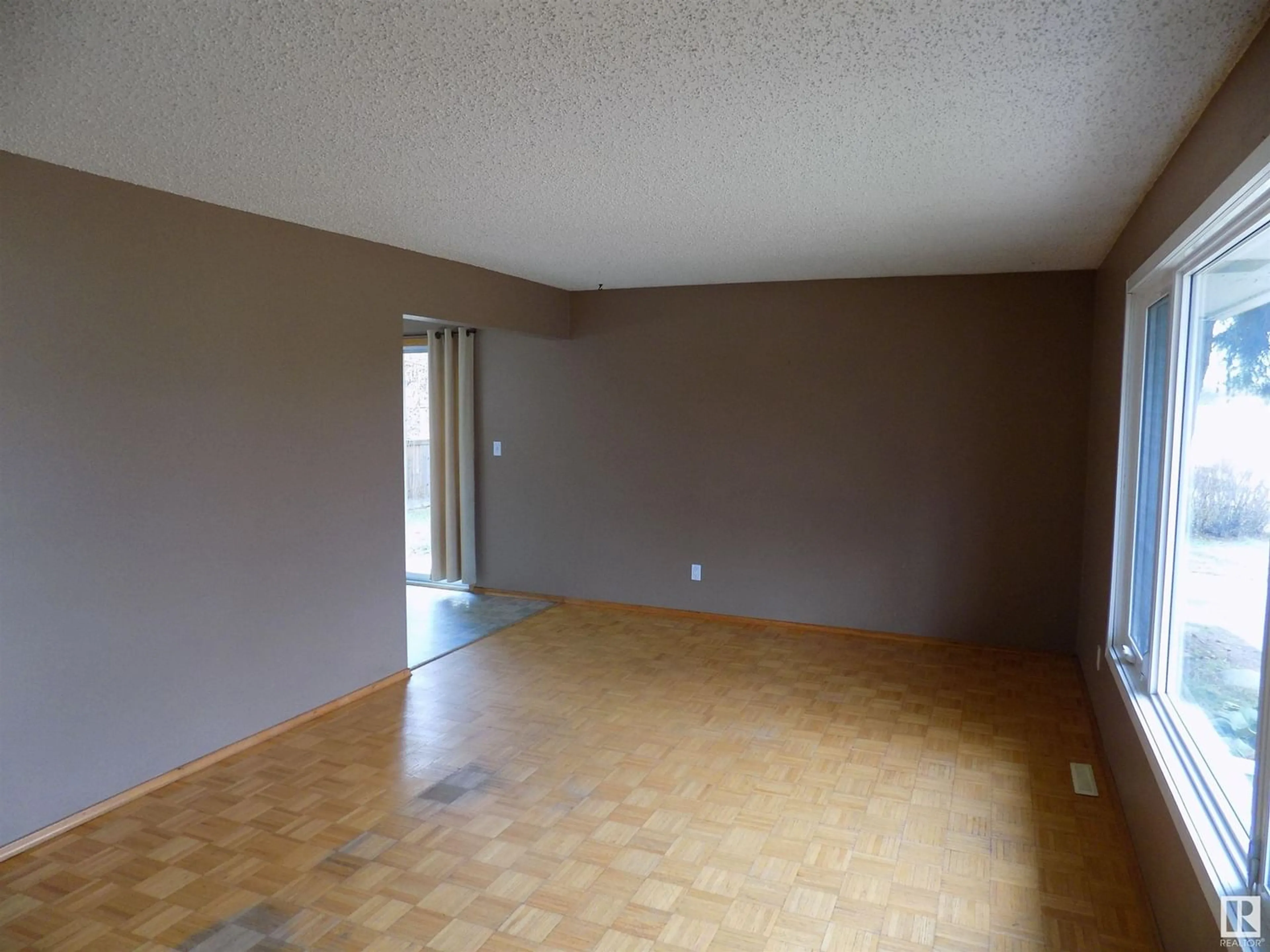 A pic of a room for 5402 40 AVENUE, Wetaskiwin Alberta T9A0A5