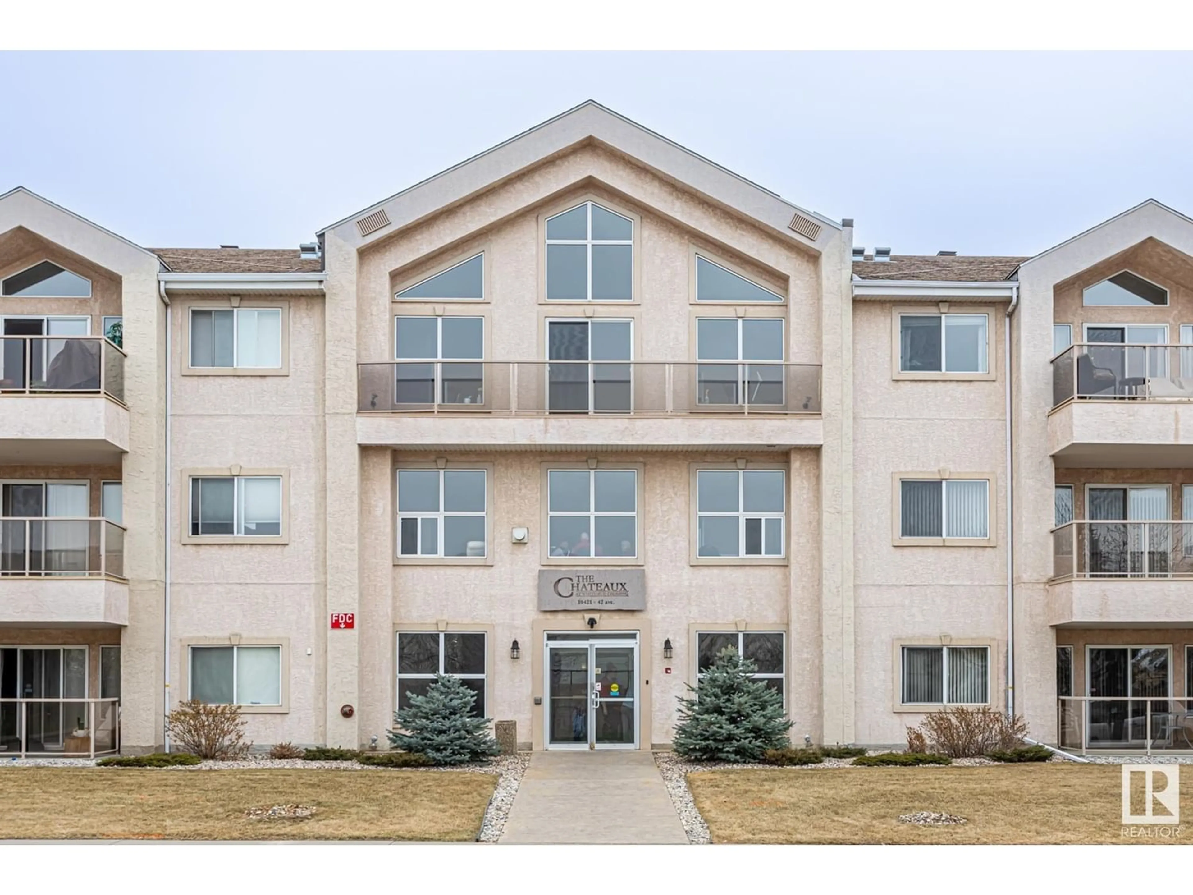 A pic from exterior of the house or condo for #208 10421 42 AV NW, Edmonton Alberta T6J7C8