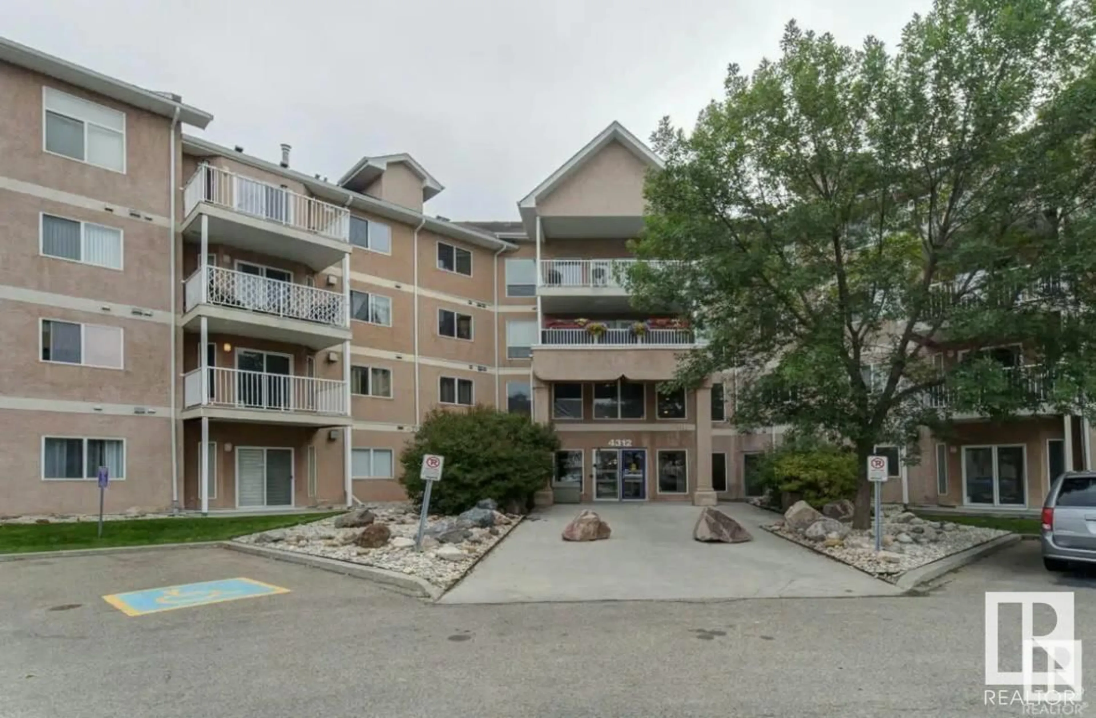A pic from exterior of the house or condo for #104 4312 139 AV NW, Edmonton Alberta T6T1E7