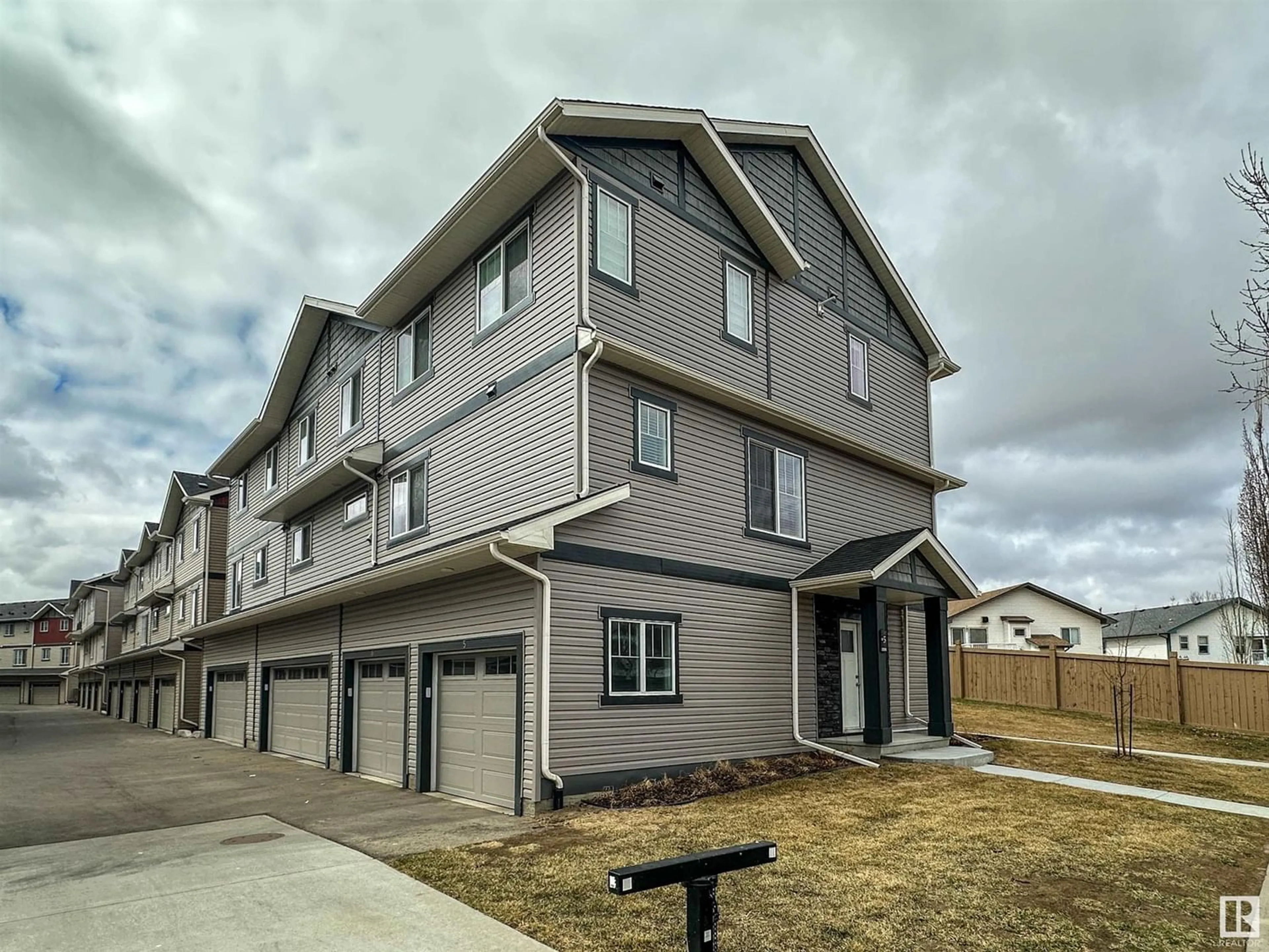 A pic from exterior of the house or condo for #5 12815 CUMBERLAND RD NW, Edmonton Alberta T6V0M2