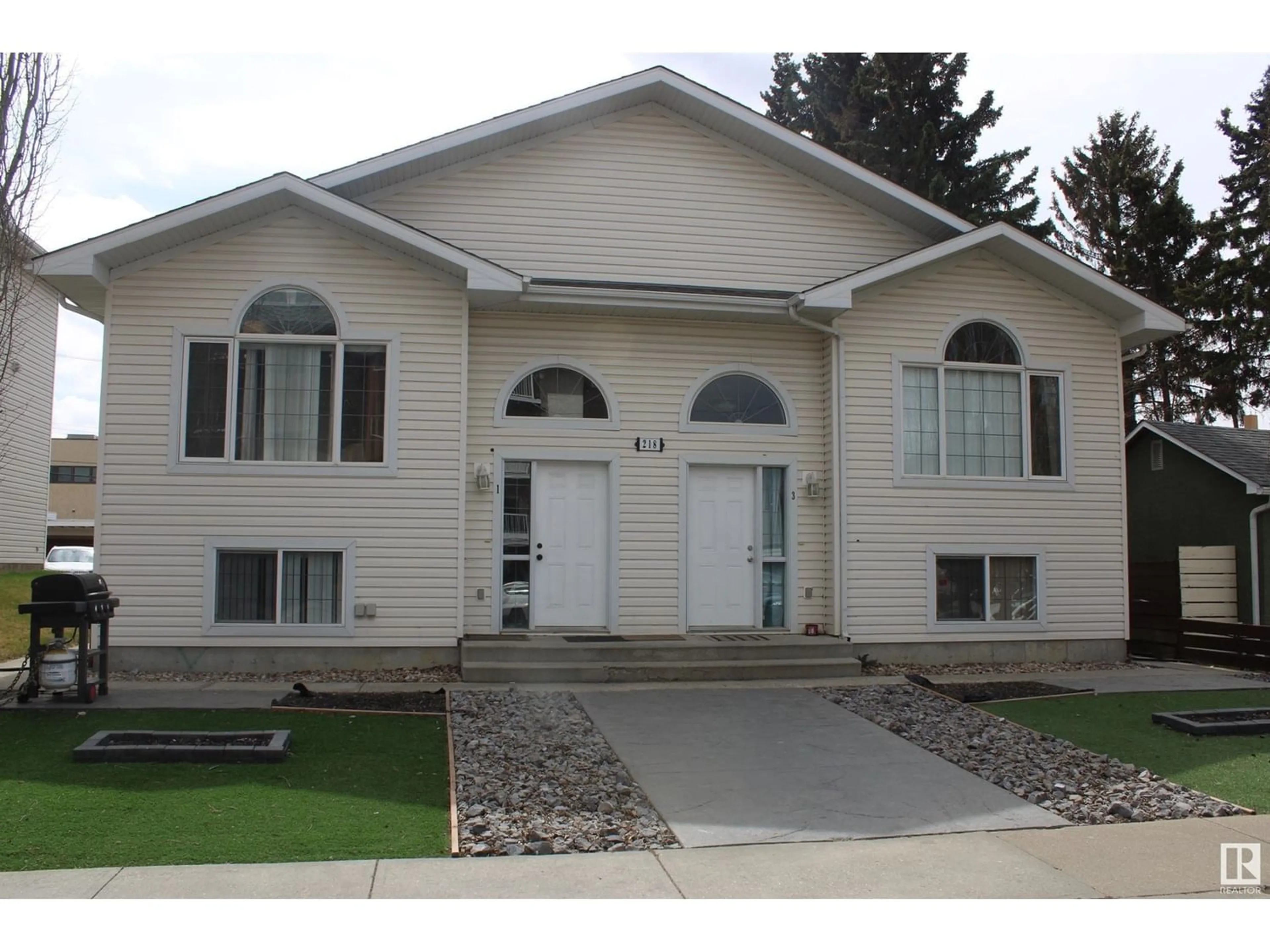 A pic from exterior of the house or condo for 218 church RD, Spruce Grove Alberta T7X2K3