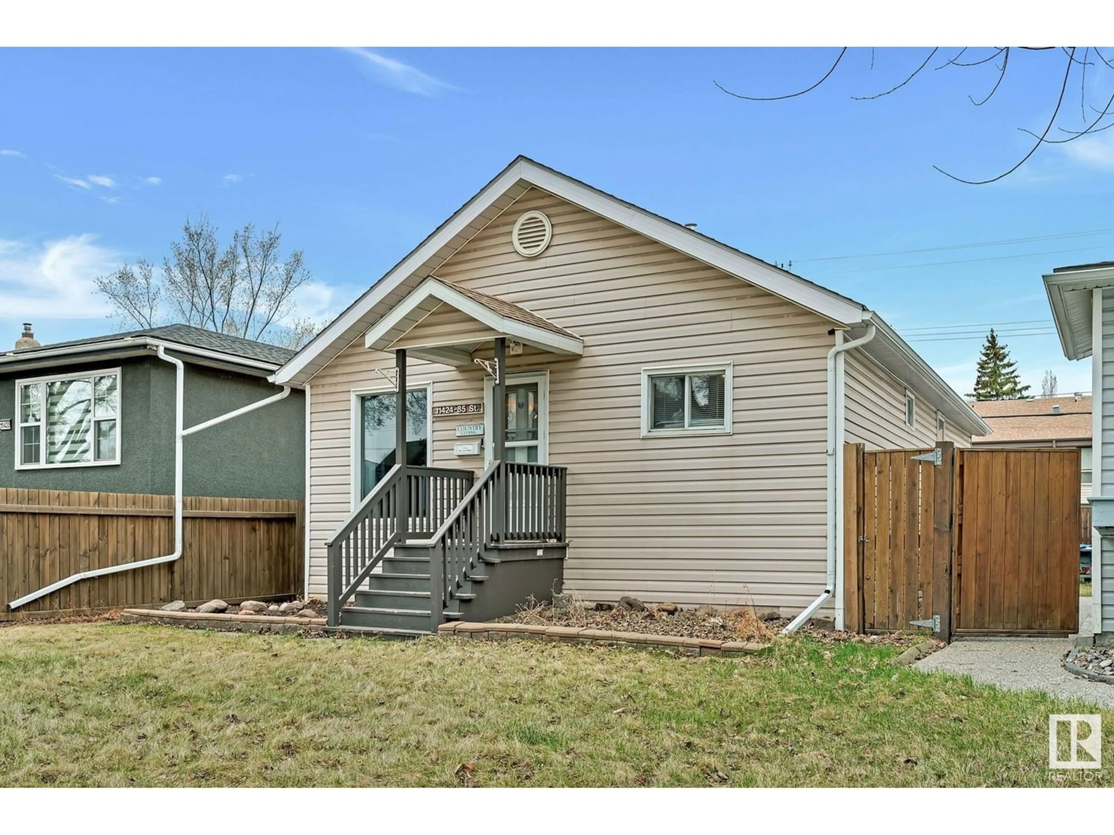 Frontside or backside of a home for 11424 85 ST NW, Edmonton Alberta T5B3C9