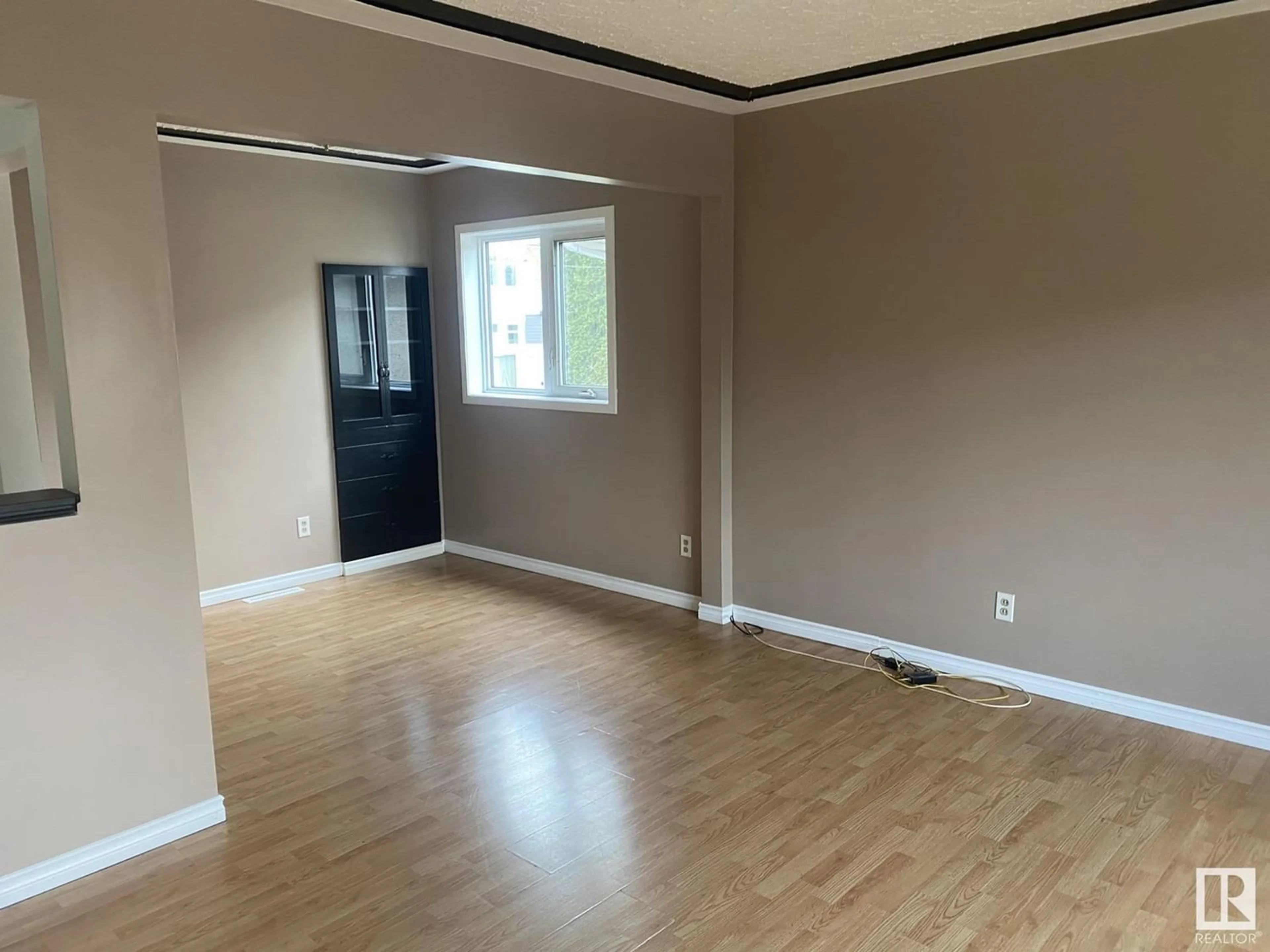 A pic of a room for 9819 149 ST NW, Edmonton Alberta T5P1K5