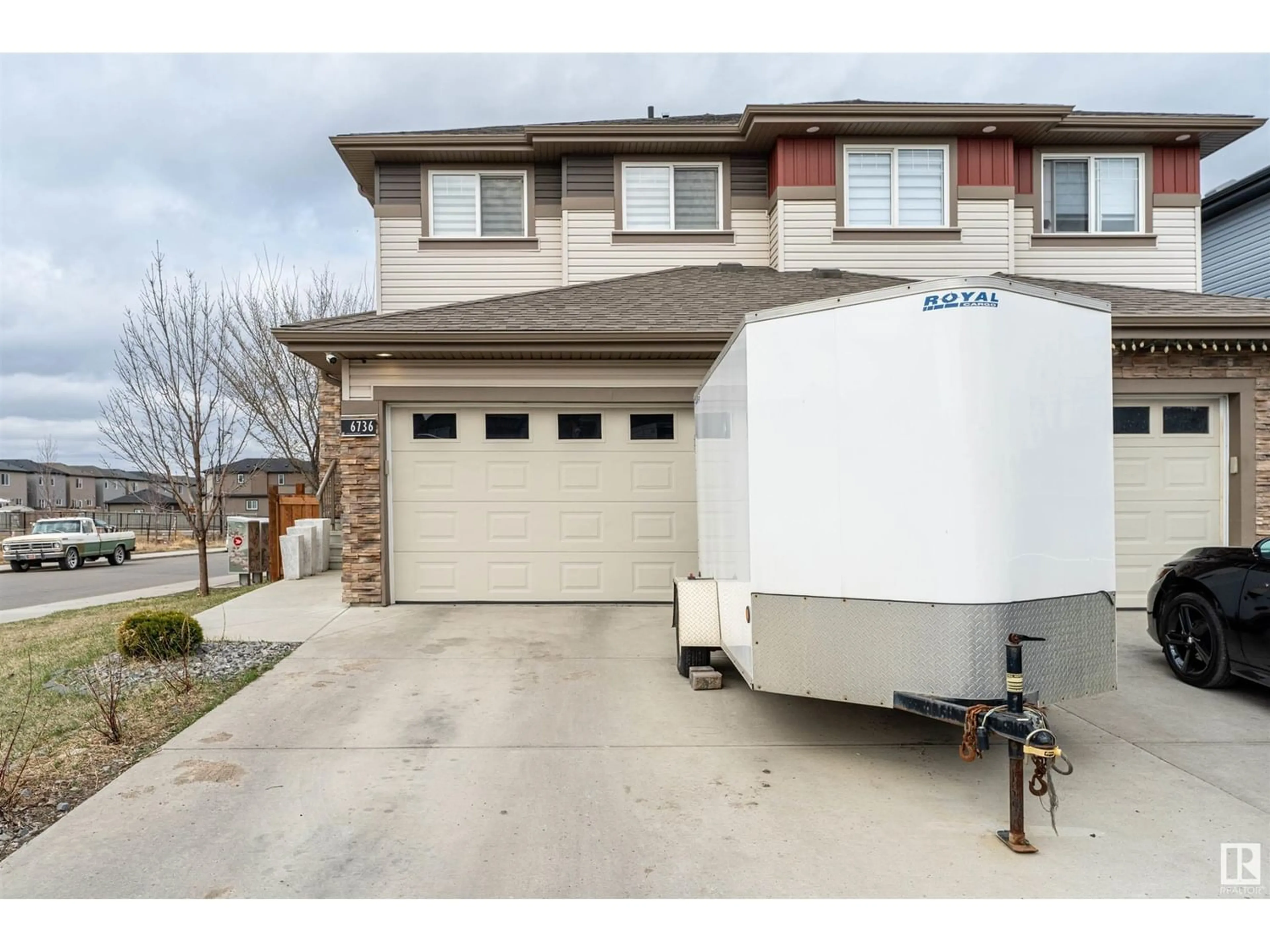 Frontside or backside of a home for 6736 CARDINAL RD SW, Edmonton Alberta T6W2Y6