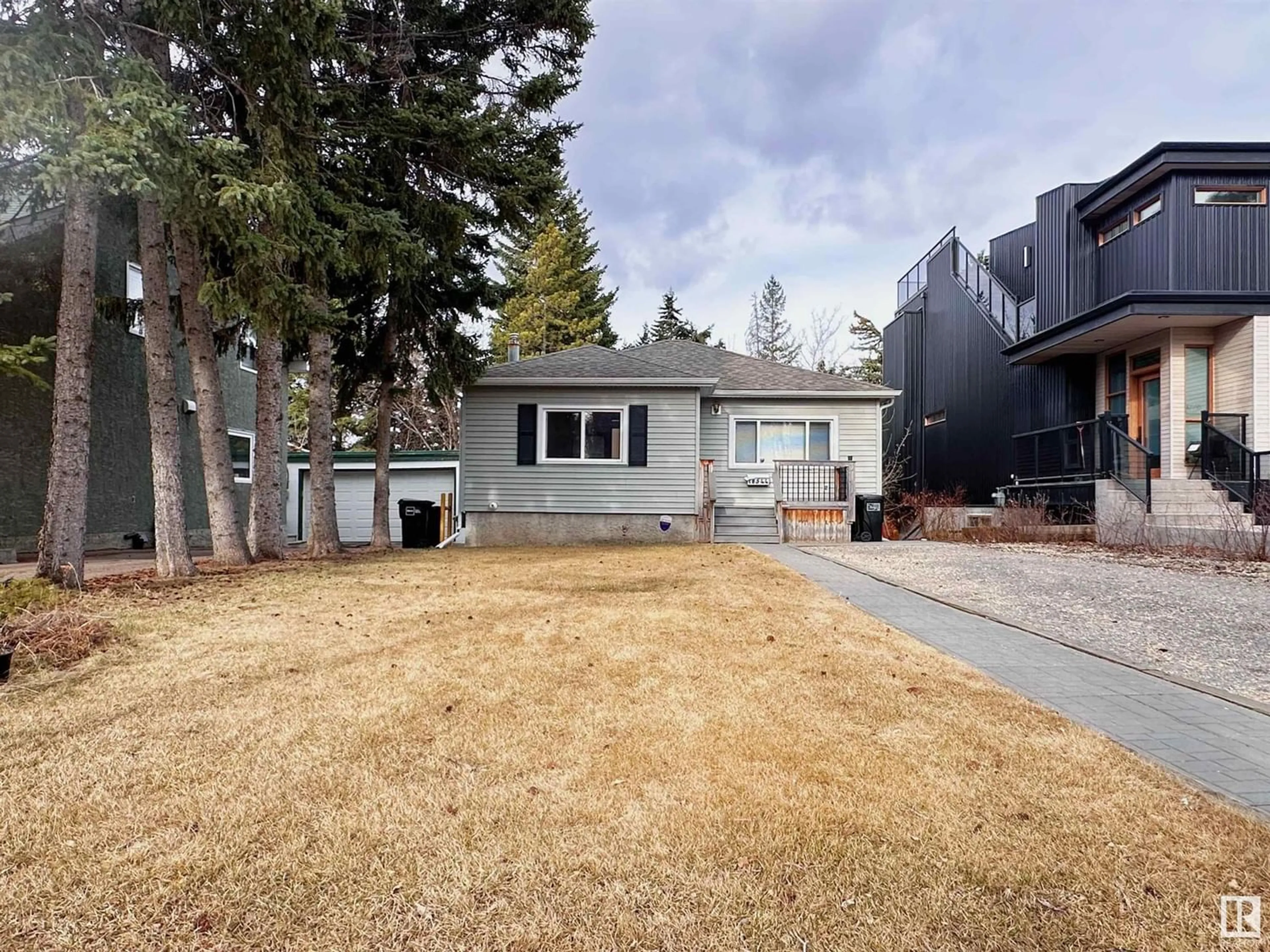 A pic from exterior of the house or condo for 10544 130 ST NW, Edmonton Alberta T5N1X8