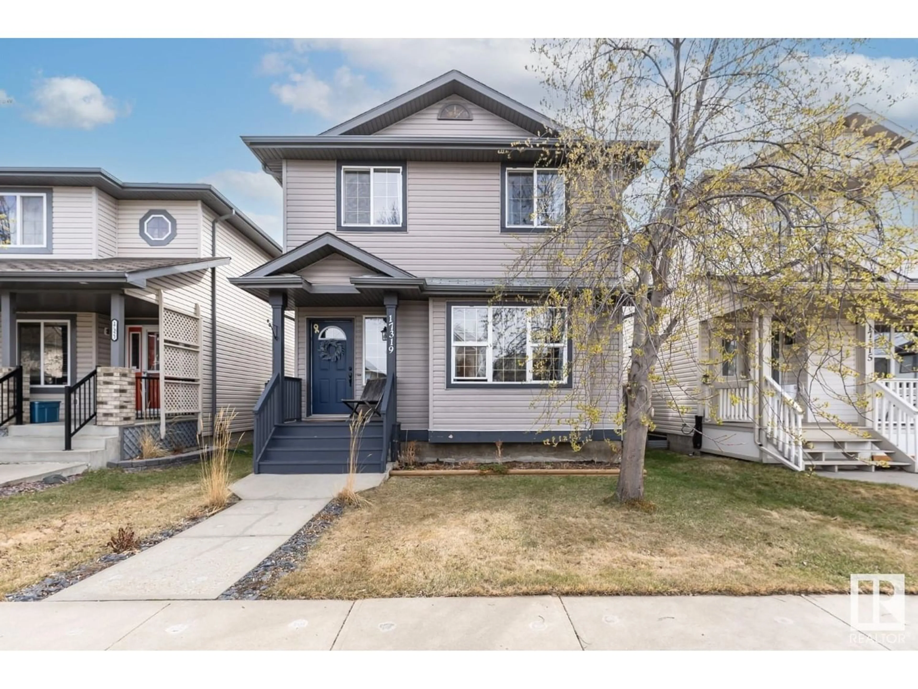 Frontside or backside of a home for 17319 90 ST NW, Edmonton Alberta T5Z3W6