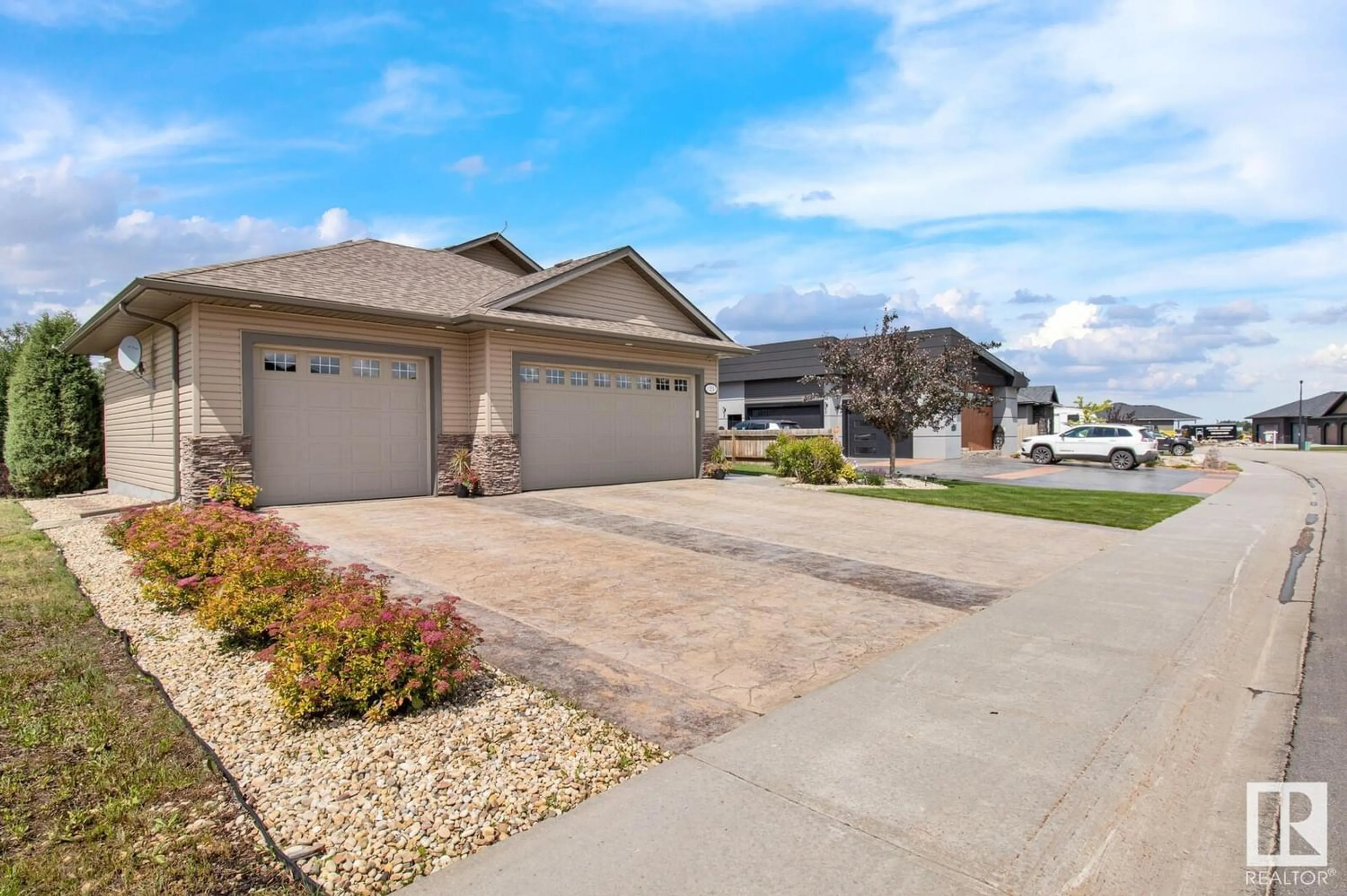 Frontside or backside of a home for 23 Whitetail PT, Mundare Alberta T0B3H0