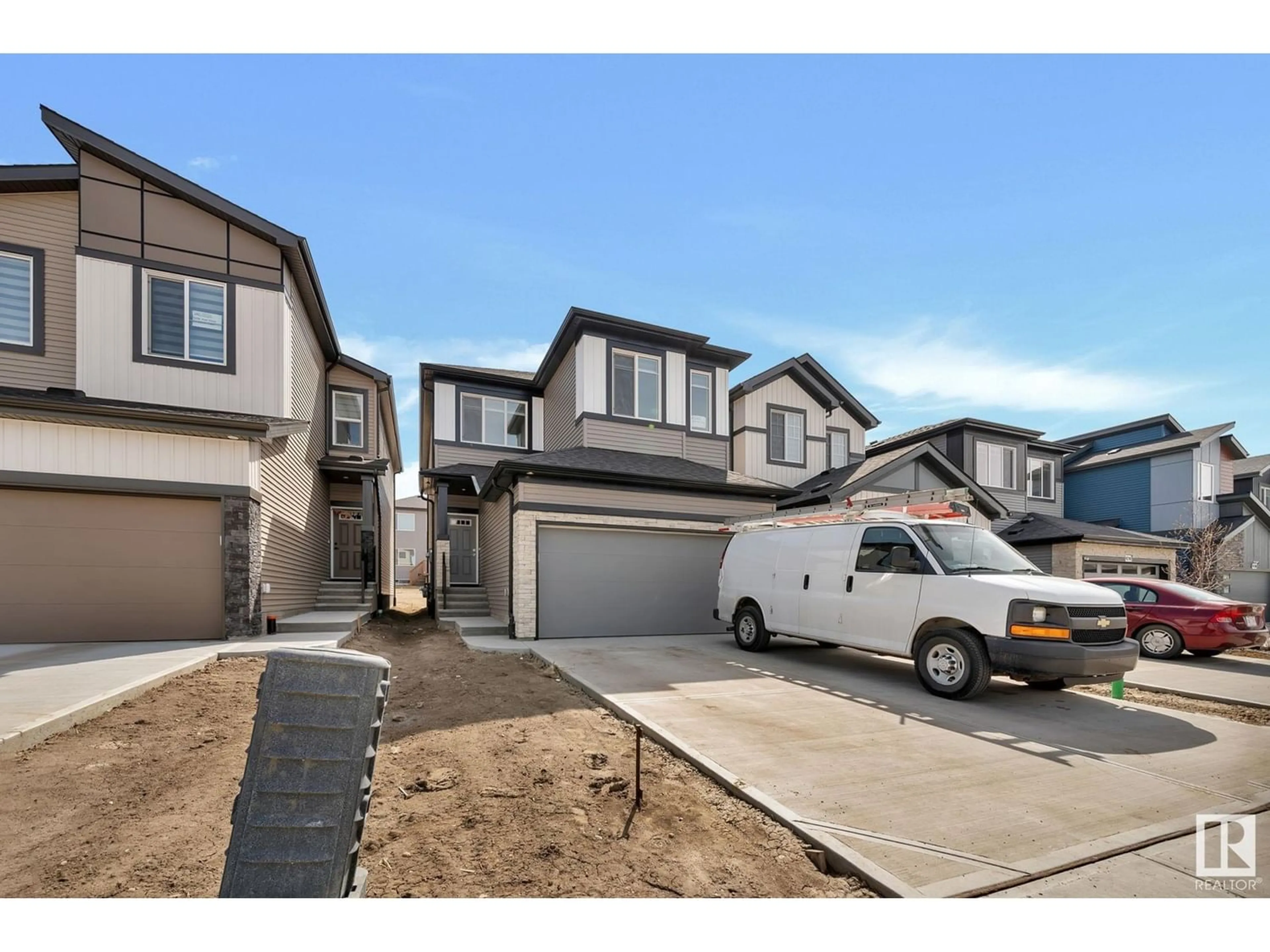 A pic from exterior of the house or condo for 9232 PEAR DR SW SW, Edmonton Alberta T6X2X5