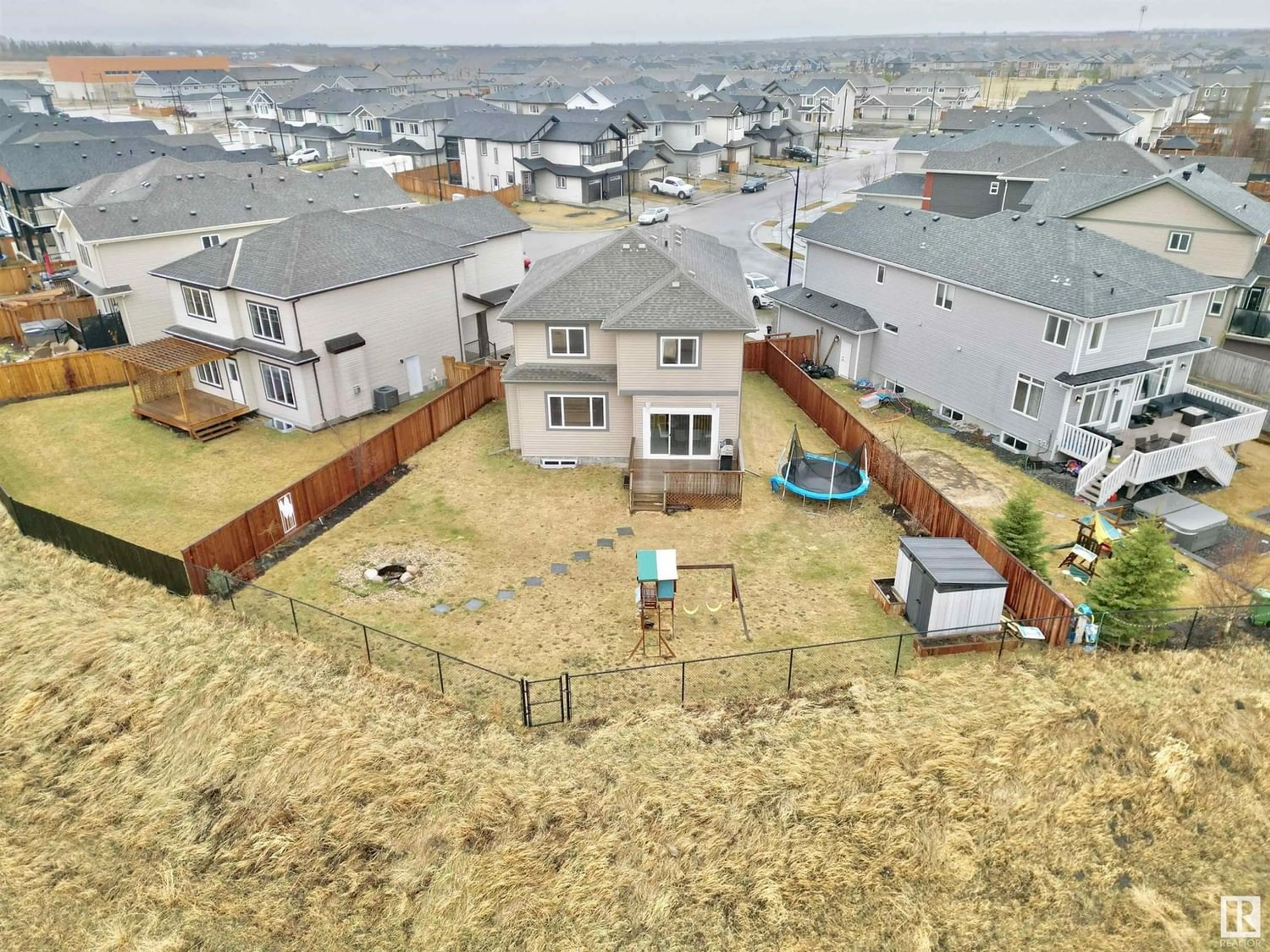 Fenced yard for 66 Ellice BN, Fort Saskatchewan Alberta T8L0V1