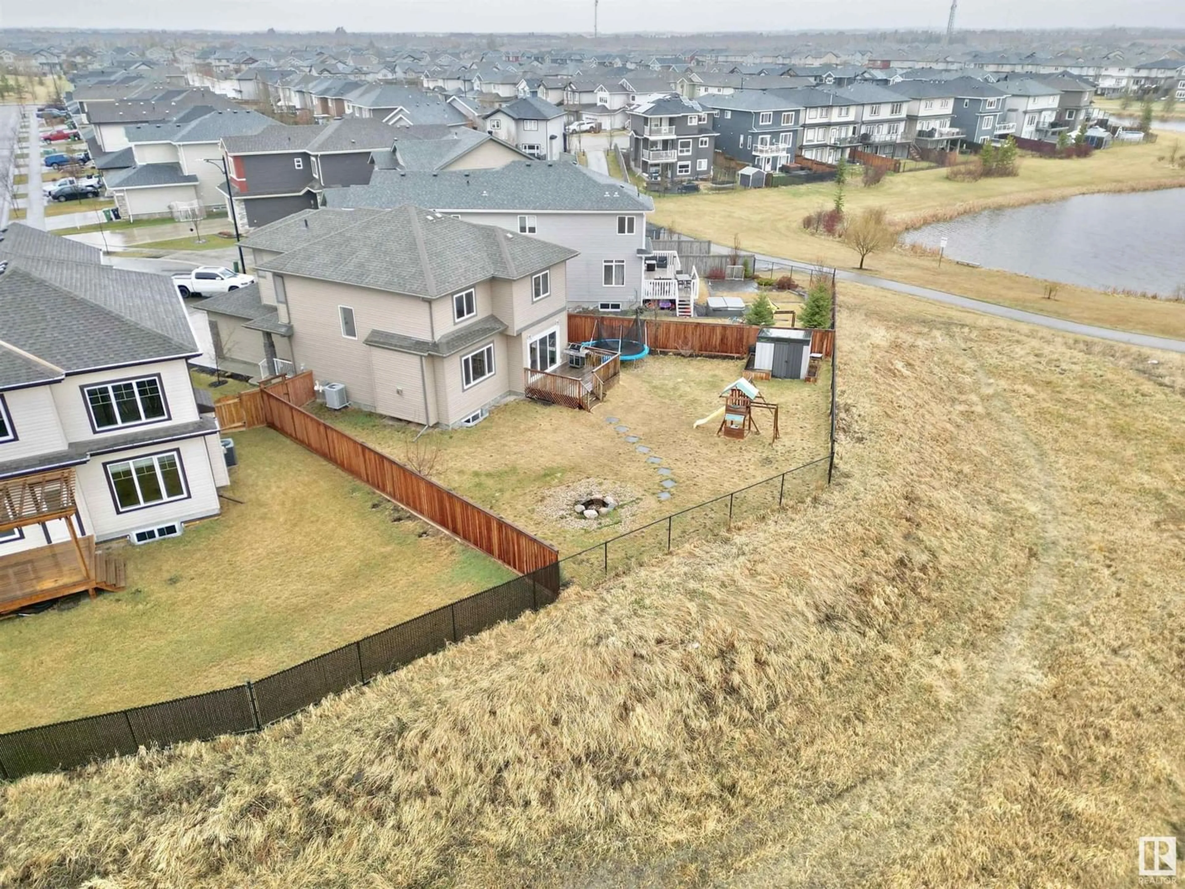 Fenced yard for 66 Ellice BN, Fort Saskatchewan Alberta T8L0V1