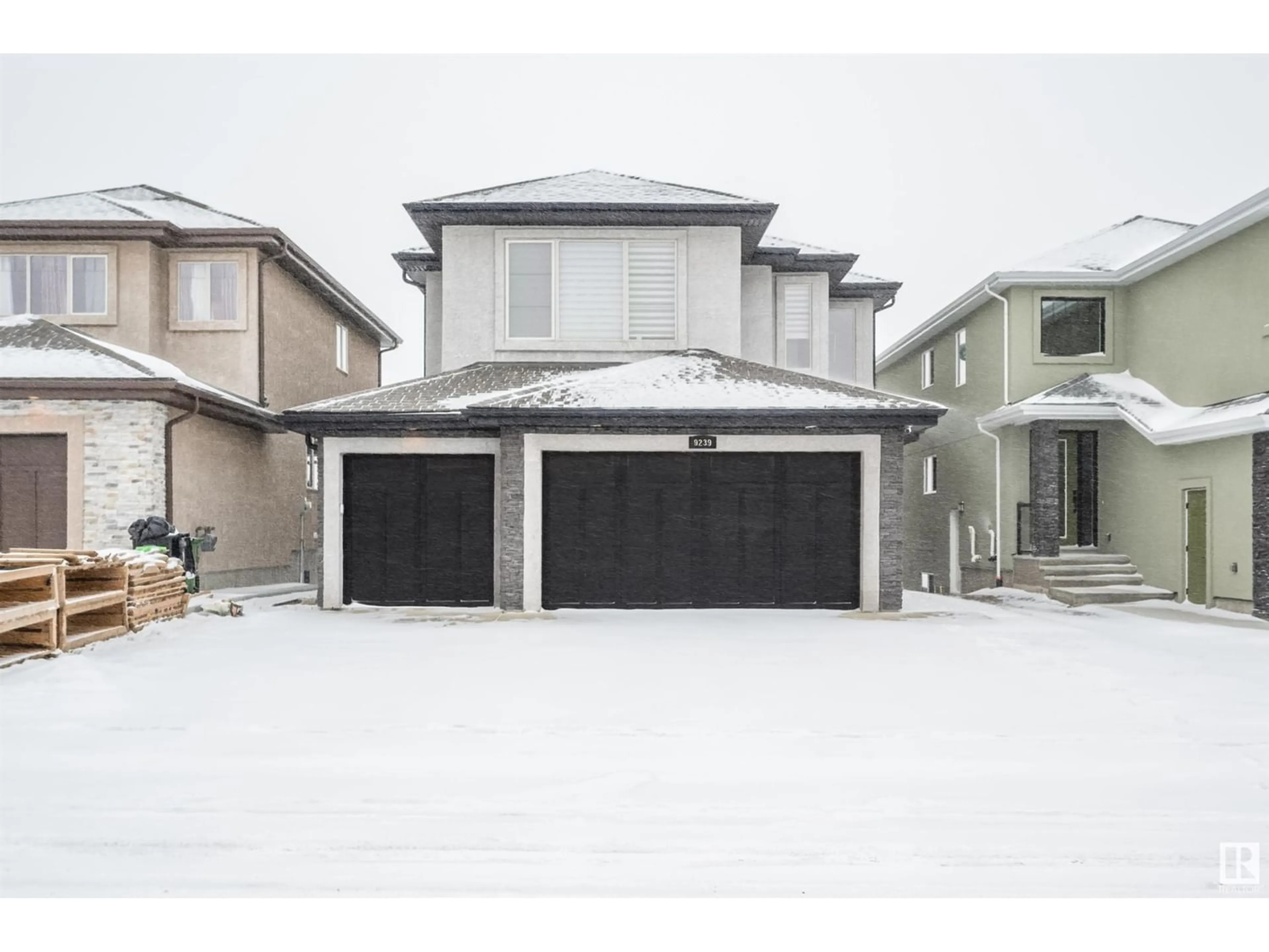 Frontside or backside of a home for 9239 181 AV NW, Edmonton Alberta T5Z0K2