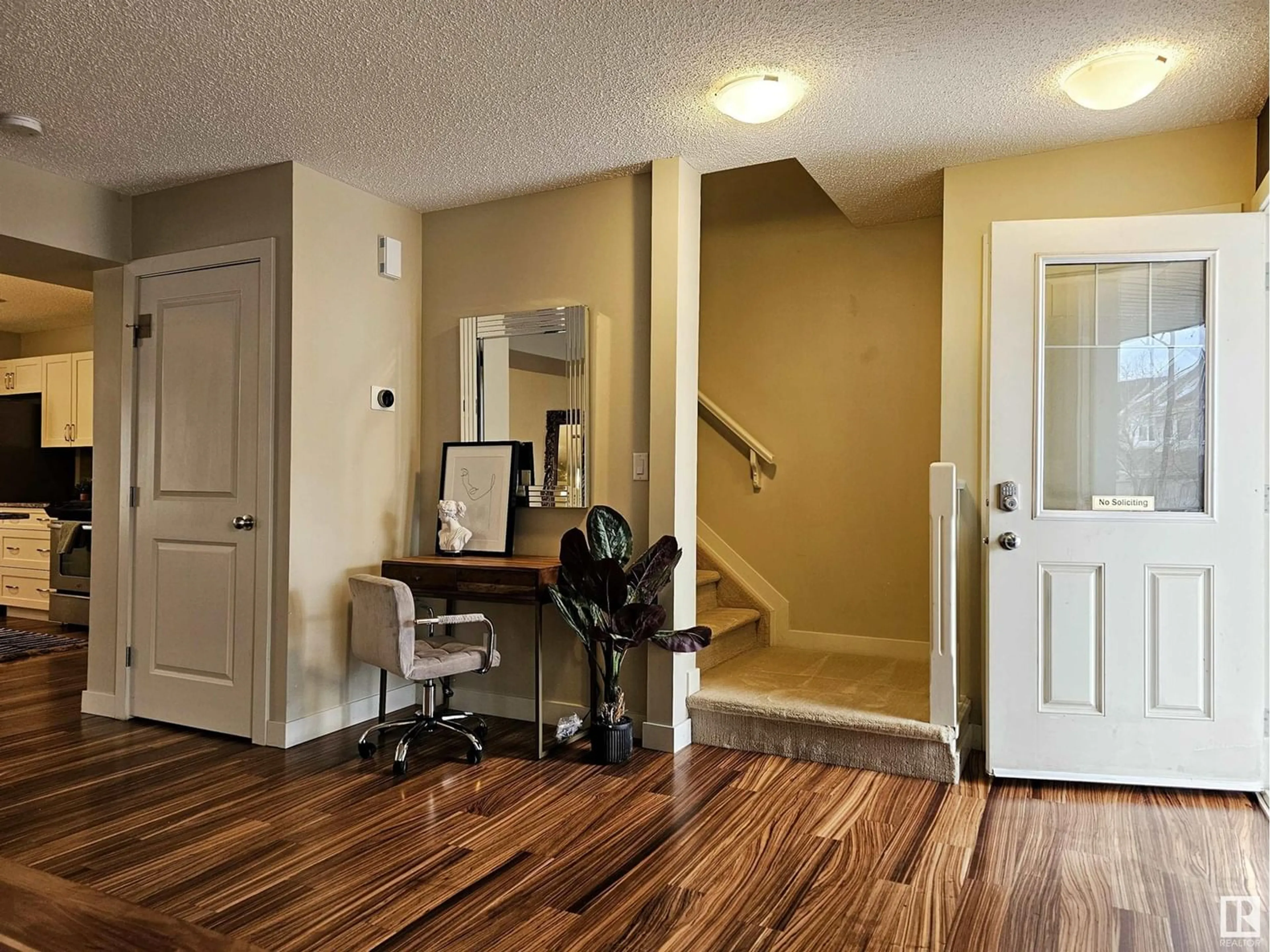 Indoor entryway for 2384 SPARROW CR NW, Edmonton Alberta T5S0G6