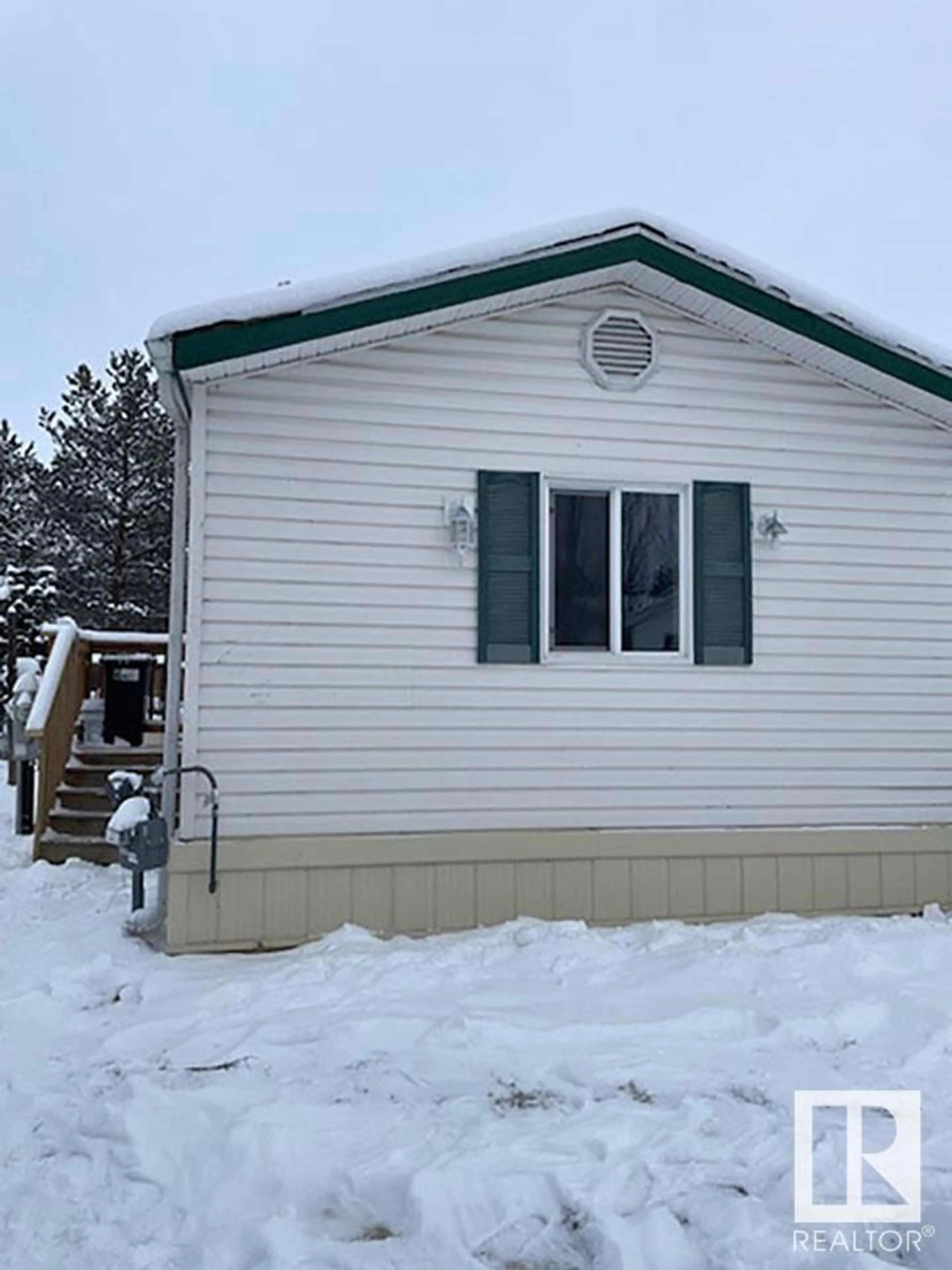 A pic from exterior of the house or condo for 54500 Range Road 275, Calahoo Alberta T8R1Z1