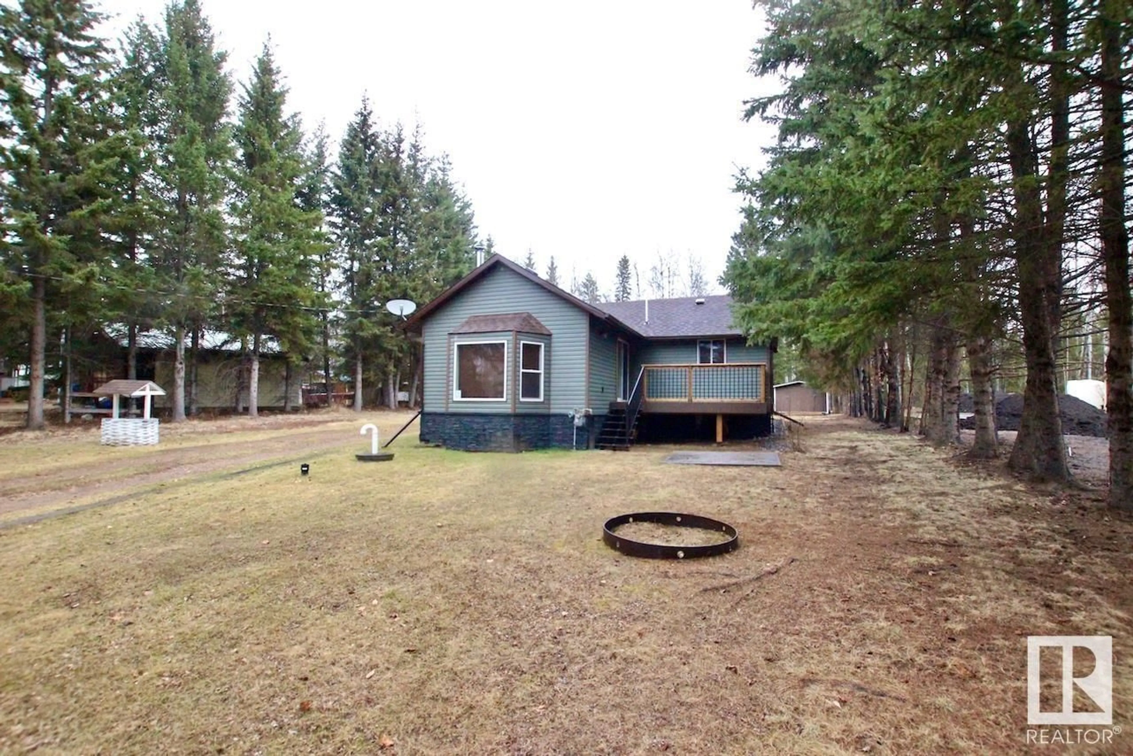 Cottage for 226A Lenard Road Pickerel Point SKELETON, Rural Athabasca County Alberta T0A0M0