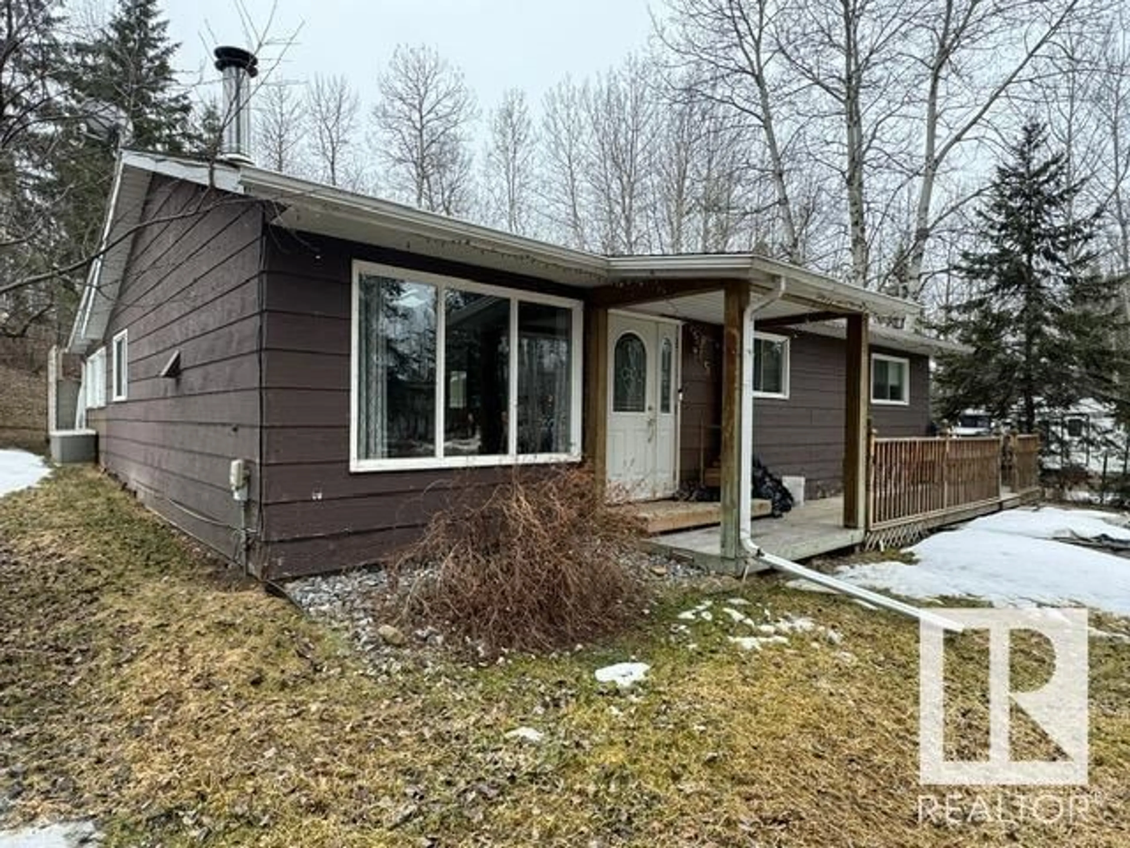 Frontside or backside of a home for 5 CEDAR AV, Rural Lac Ste. Anne County Alberta T0E1H0