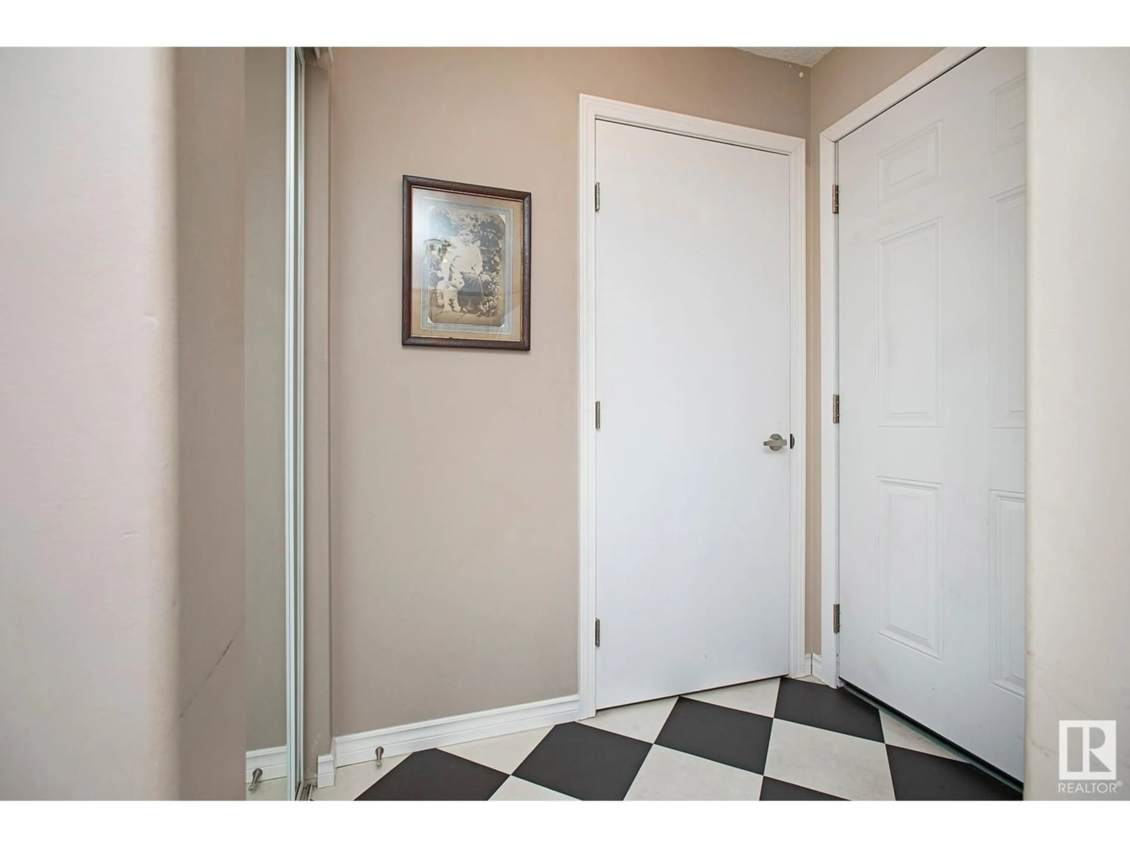 Indoor entryway for #304 9619 174 ST NW, Edmonton Alberta T5T6C6