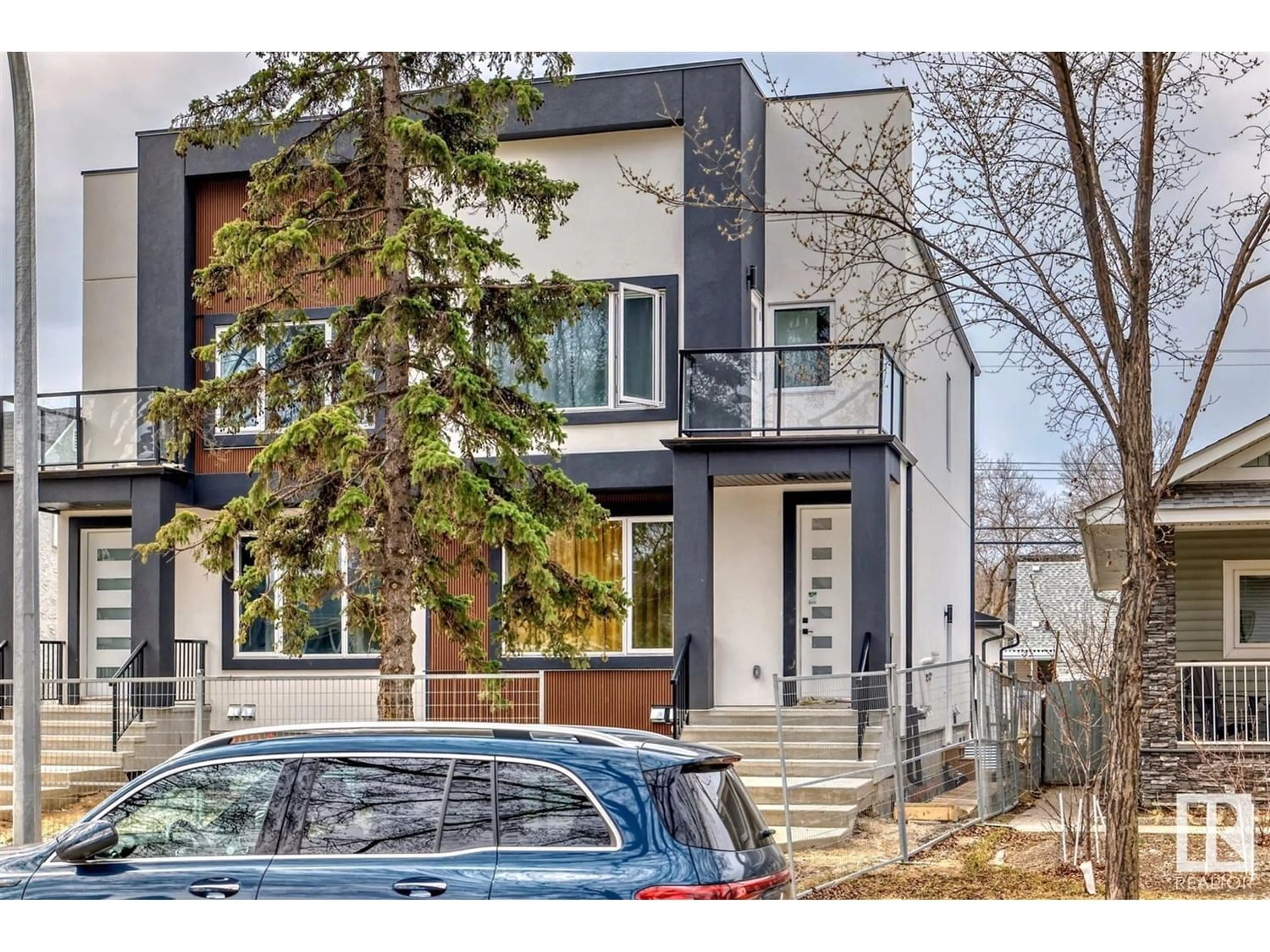 A pic from exterior of the house or condo for 9030 91 ST NW, Edmonton Alberta T6C3N5