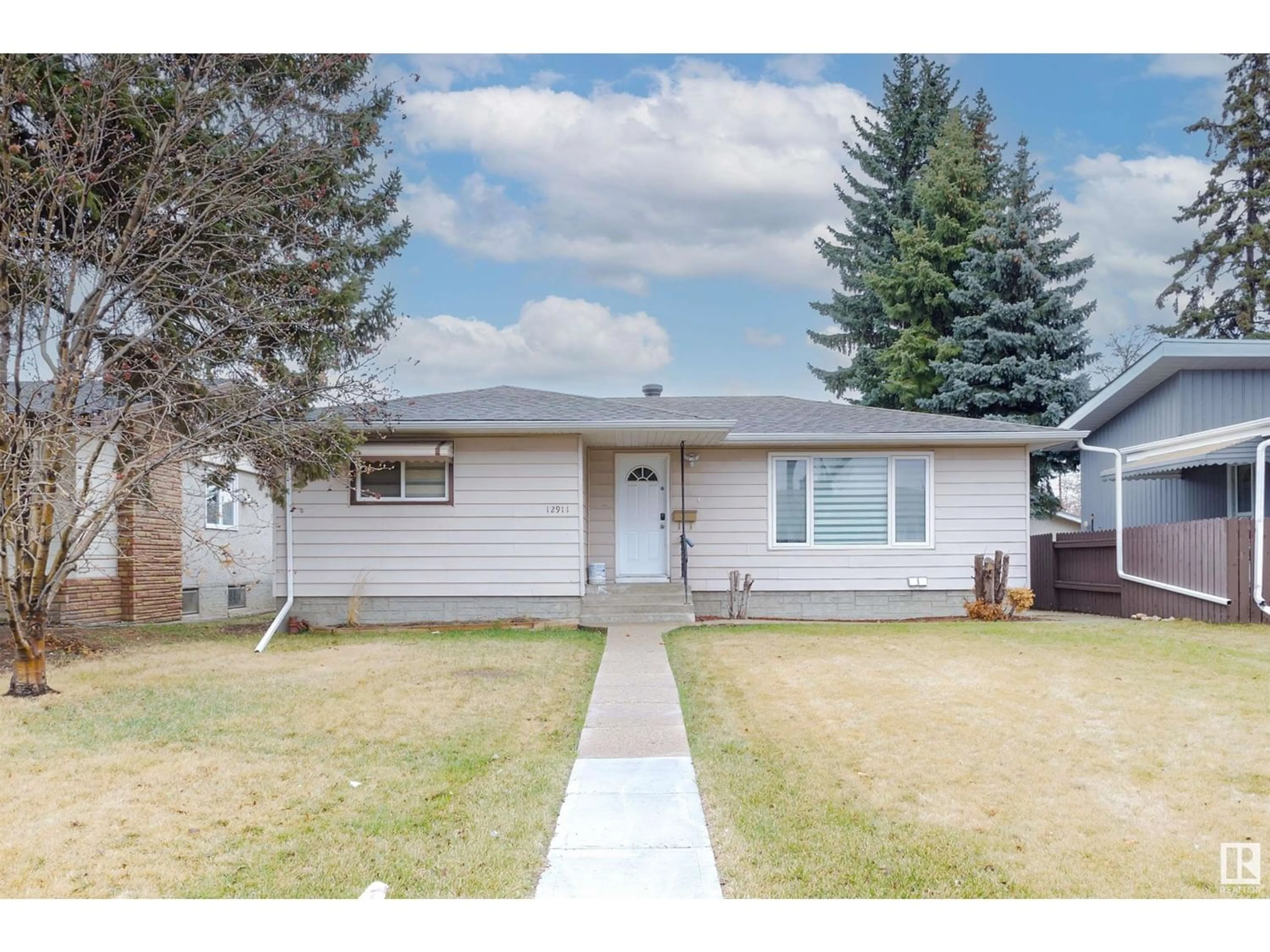 Frontside or backside of a home for 12911 88 ST NW, Edmonton Alberta T5E3H2
