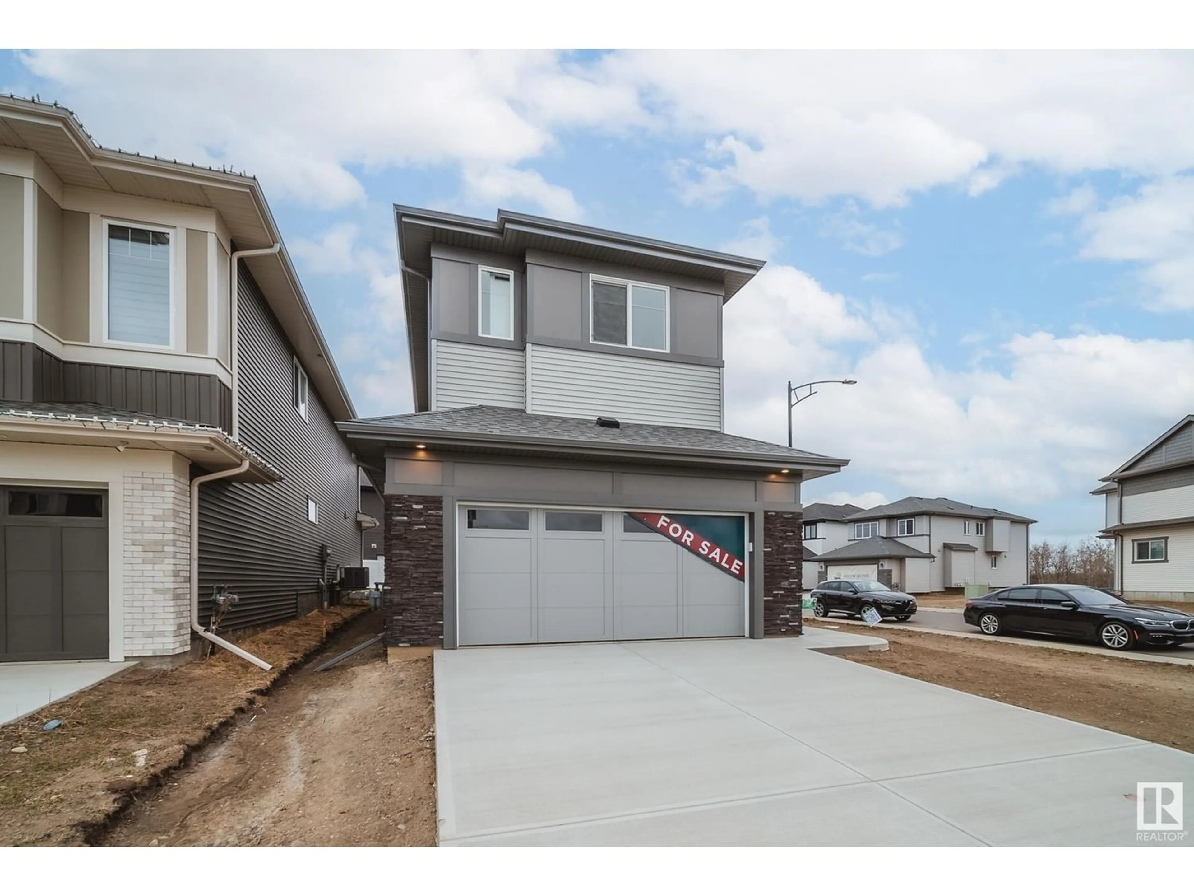 Frontside or backside of a home for 18148 89 ST NW, Edmonton Alberta T5Z0K2