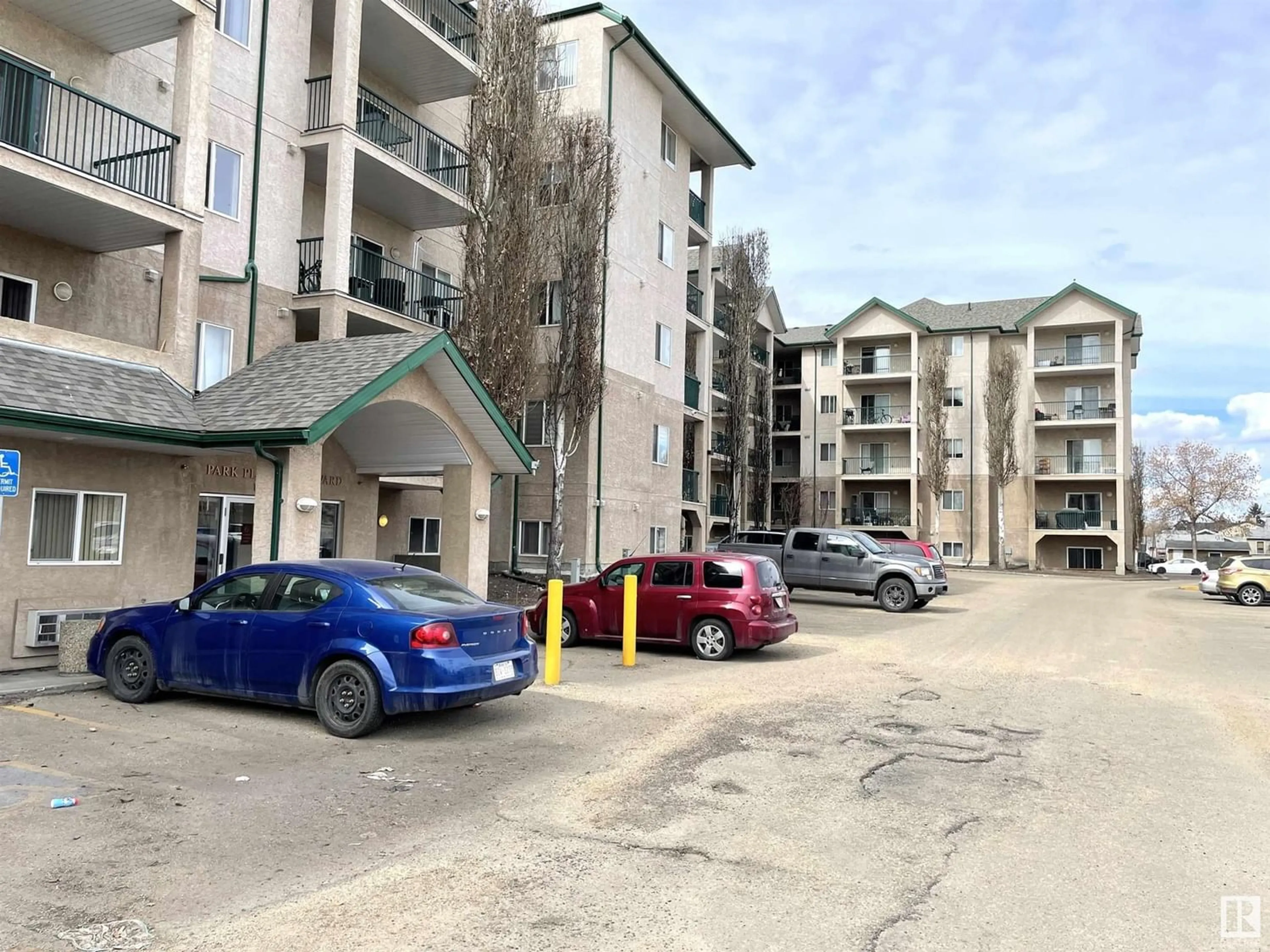 A pic from exterior of the house or condo for #503 11325 83 ST NW, Edmonton Alberta T5B4W5