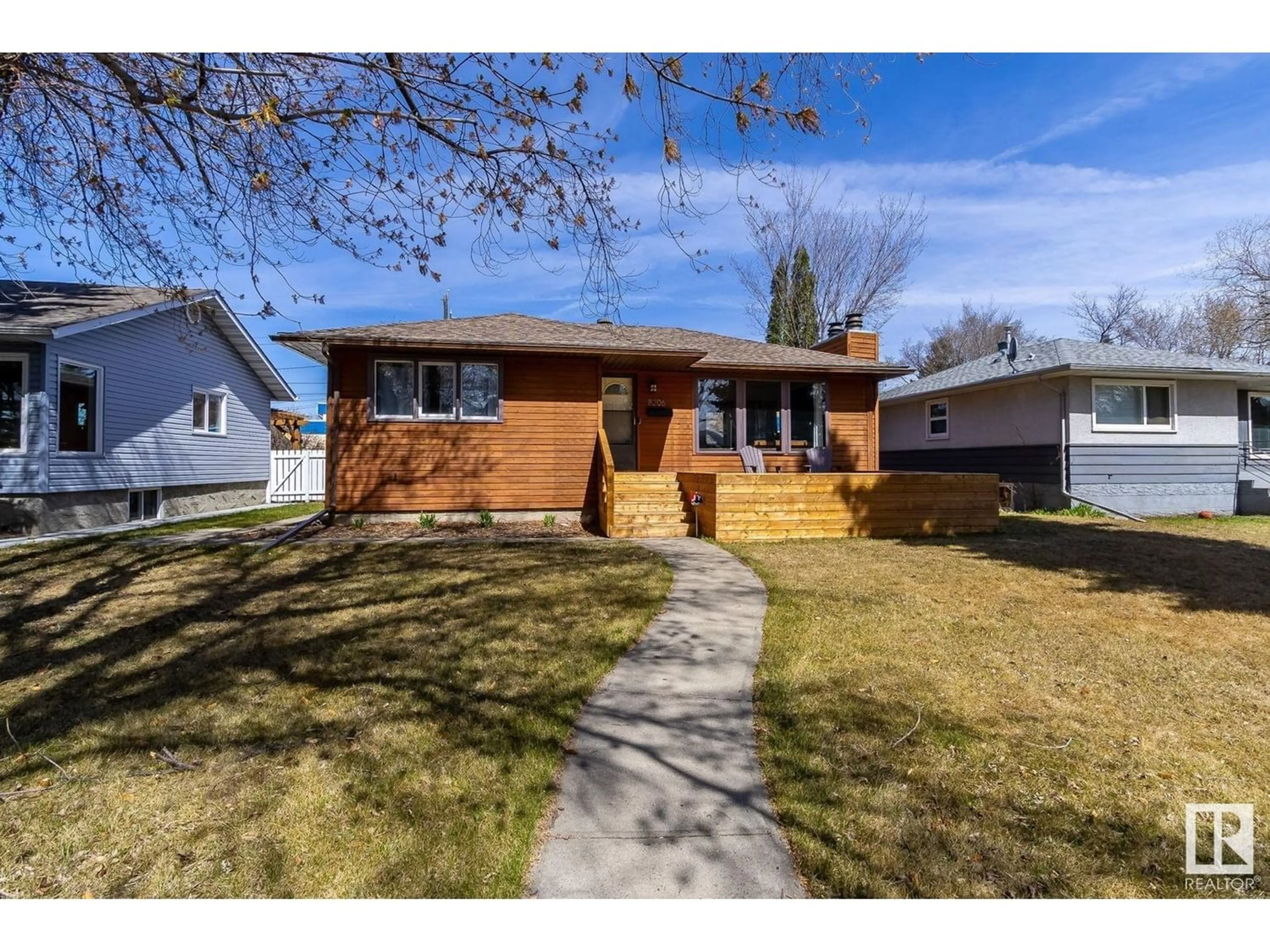Frontside or backside of a home for 8206 93A AV NW, Edmonton Alberta T6C1V6