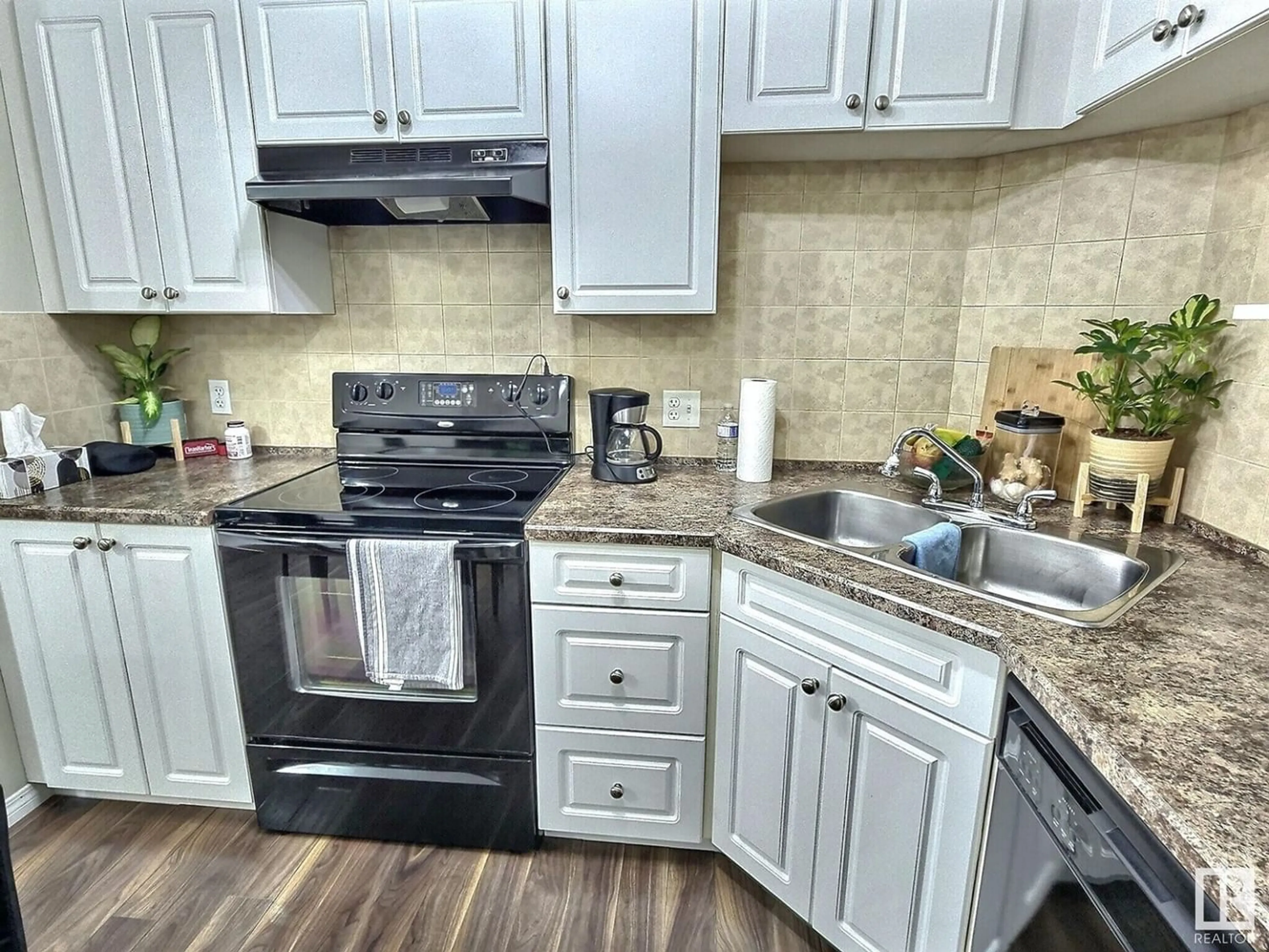 Standard kitchen for #1226 330 Clareview Station DR NW, Edmonton Alberta T5Y0E6