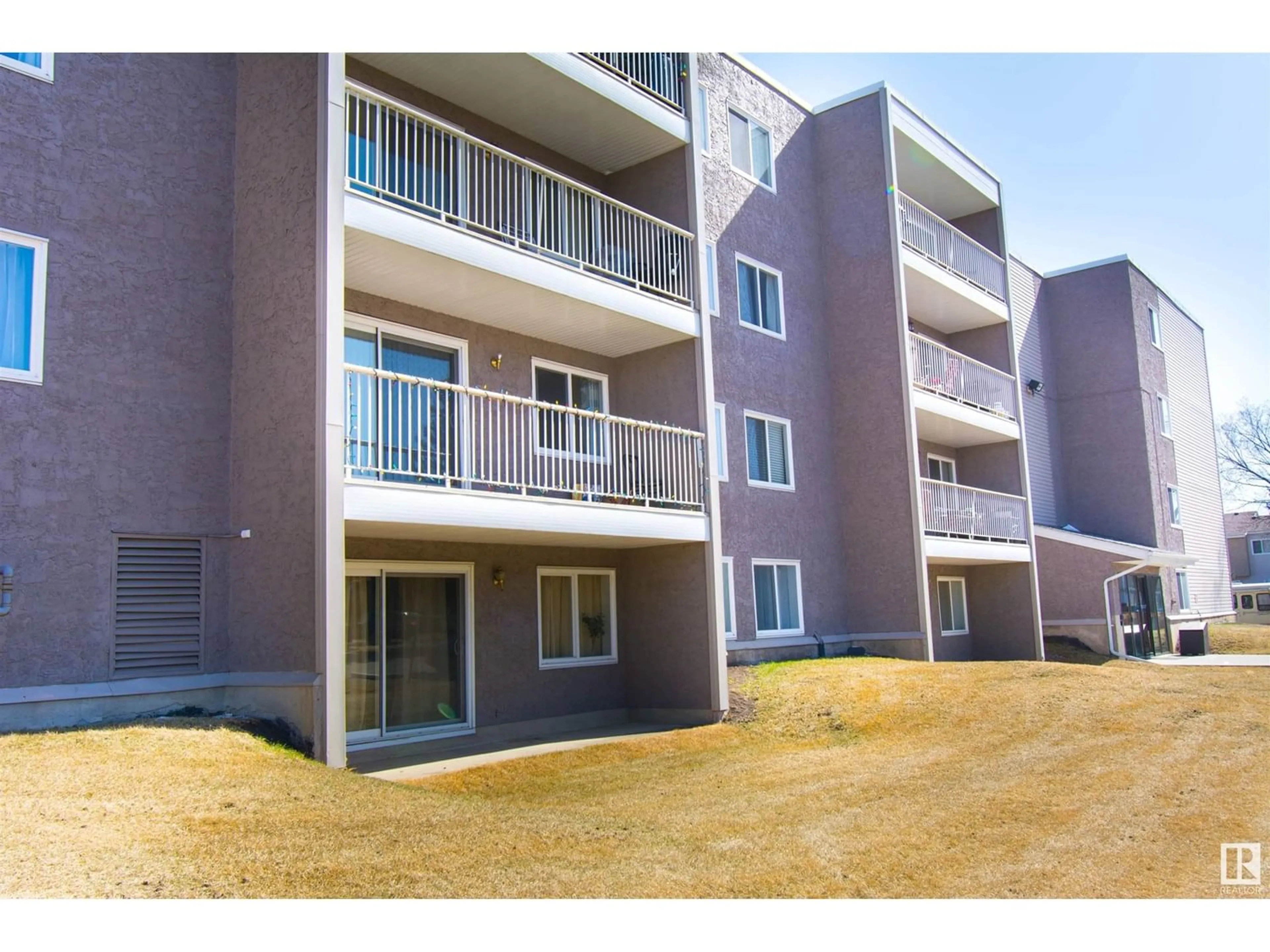 A pic from exterior of the house or condo for #204 18204 93 AV NW, Edmonton Alberta T5T2V2