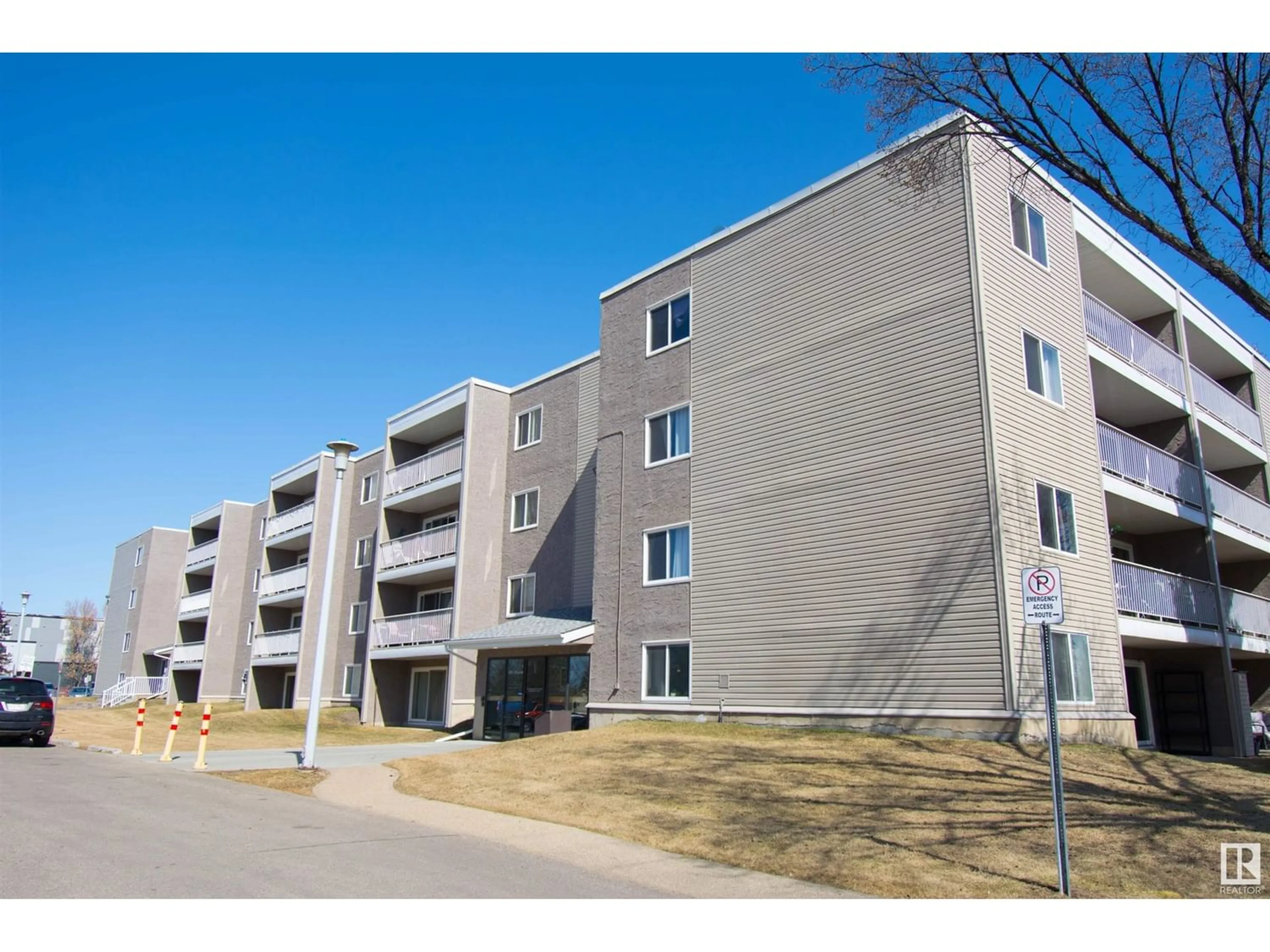 A pic from exterior of the house or condo for #402 18204 93 AV NW, Edmonton Alberta T5T1V2