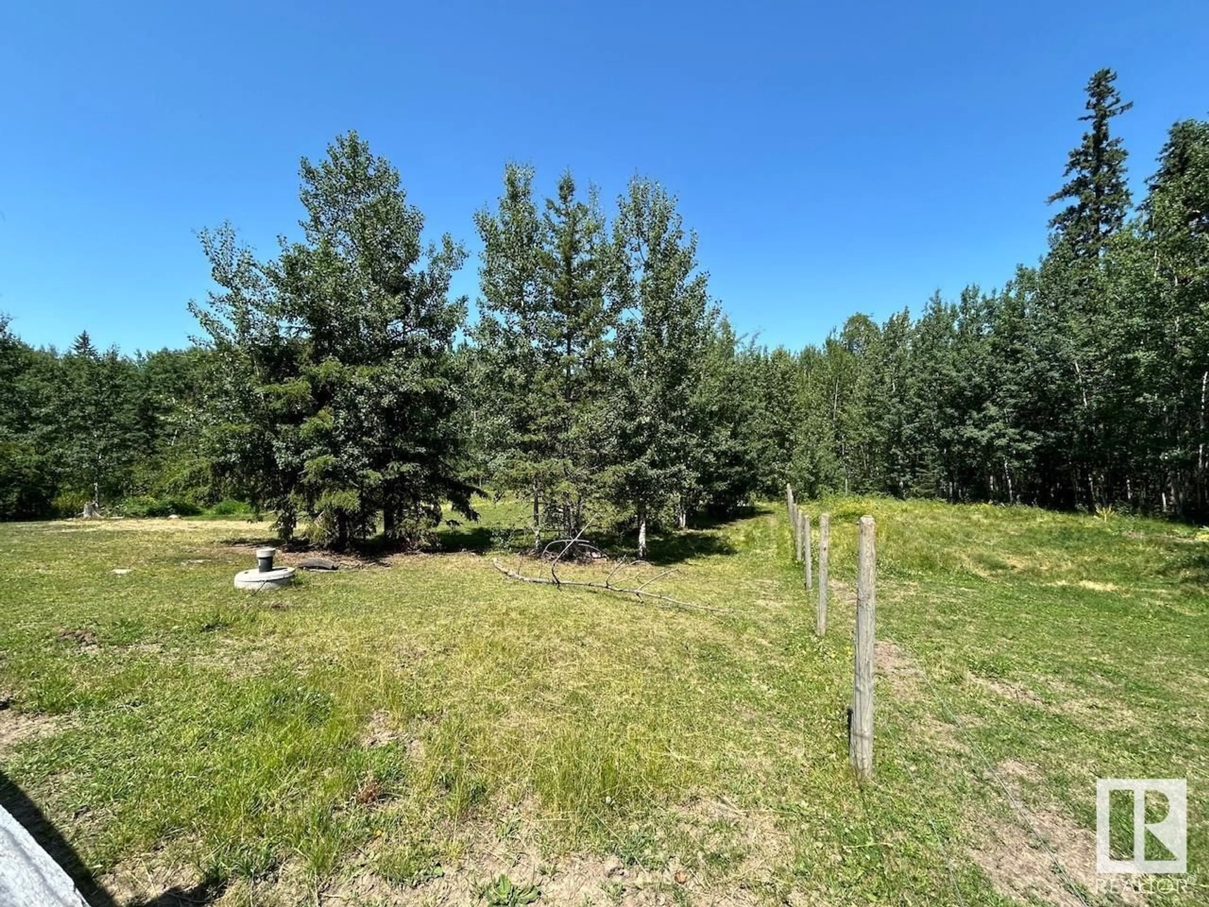 Fenced yard for #28 53515 RGE RD 45, Rural Lac Ste. Anne County Alberta T0E0J0