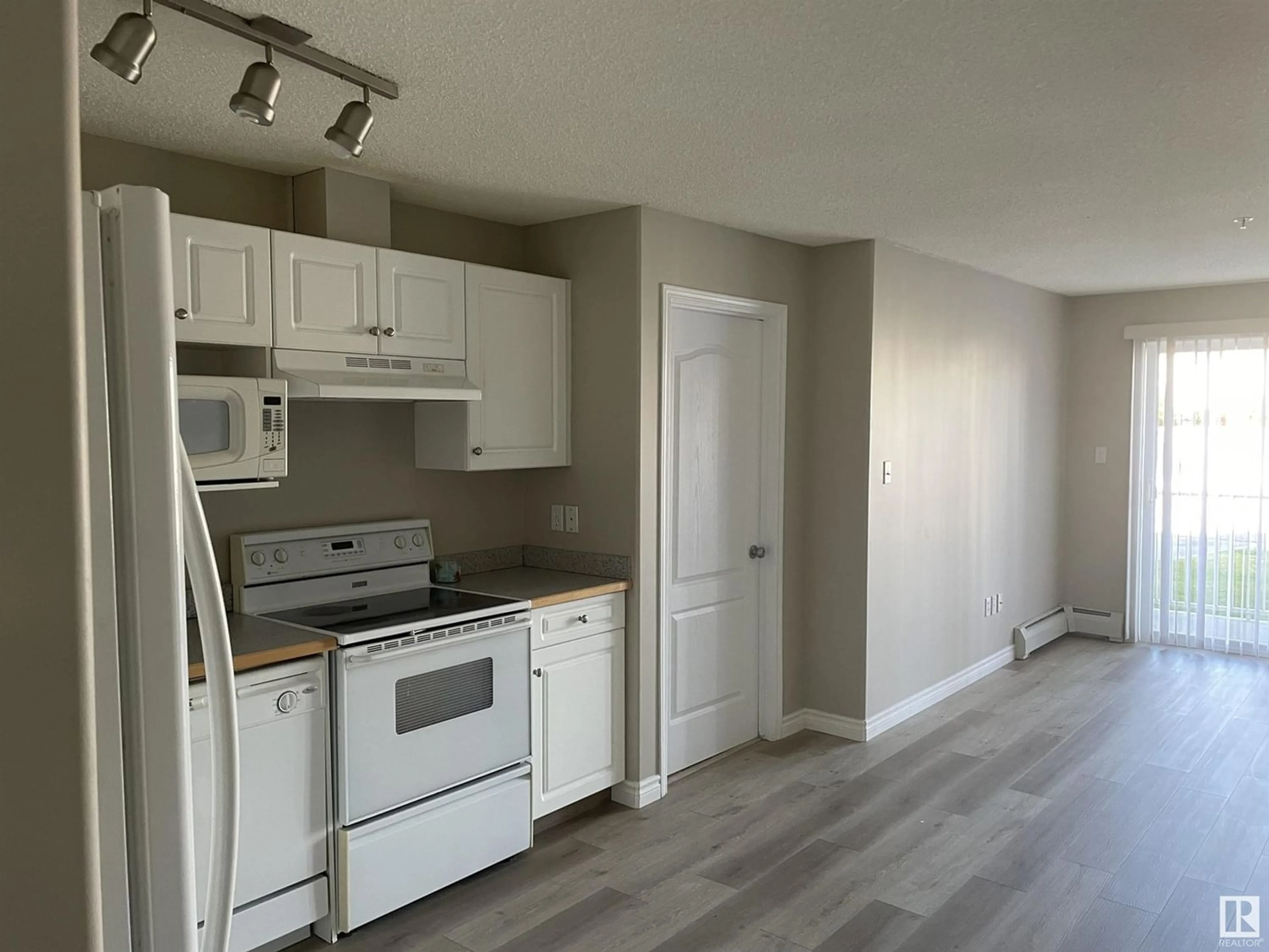 Standard kitchen for #105 151 EDWARDS DR SW, Edmonton Alberta T6X1N5