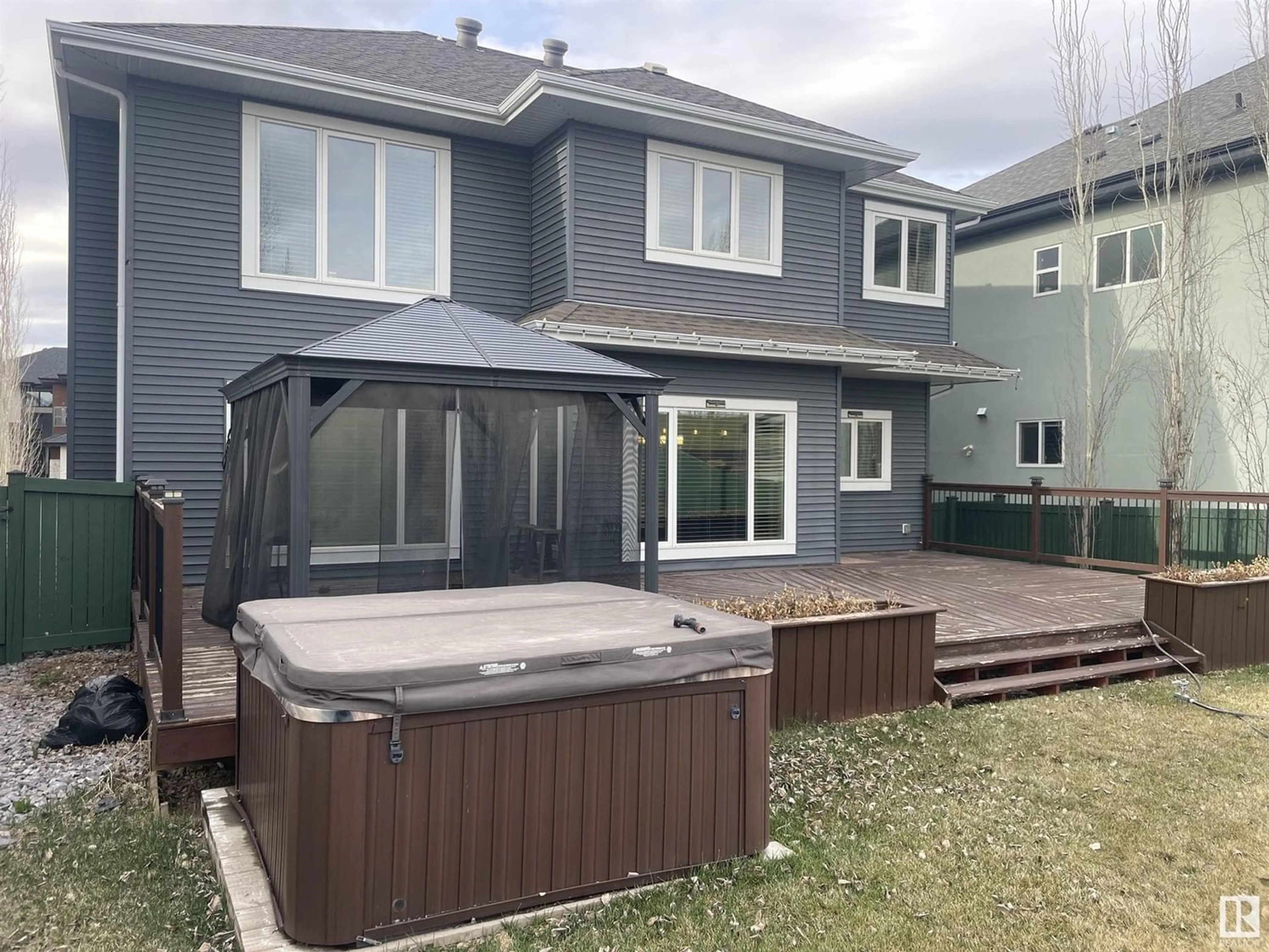 Frontside or backside of a home for 20603 93 AV NW, Edmonton Alberta T5T4K6