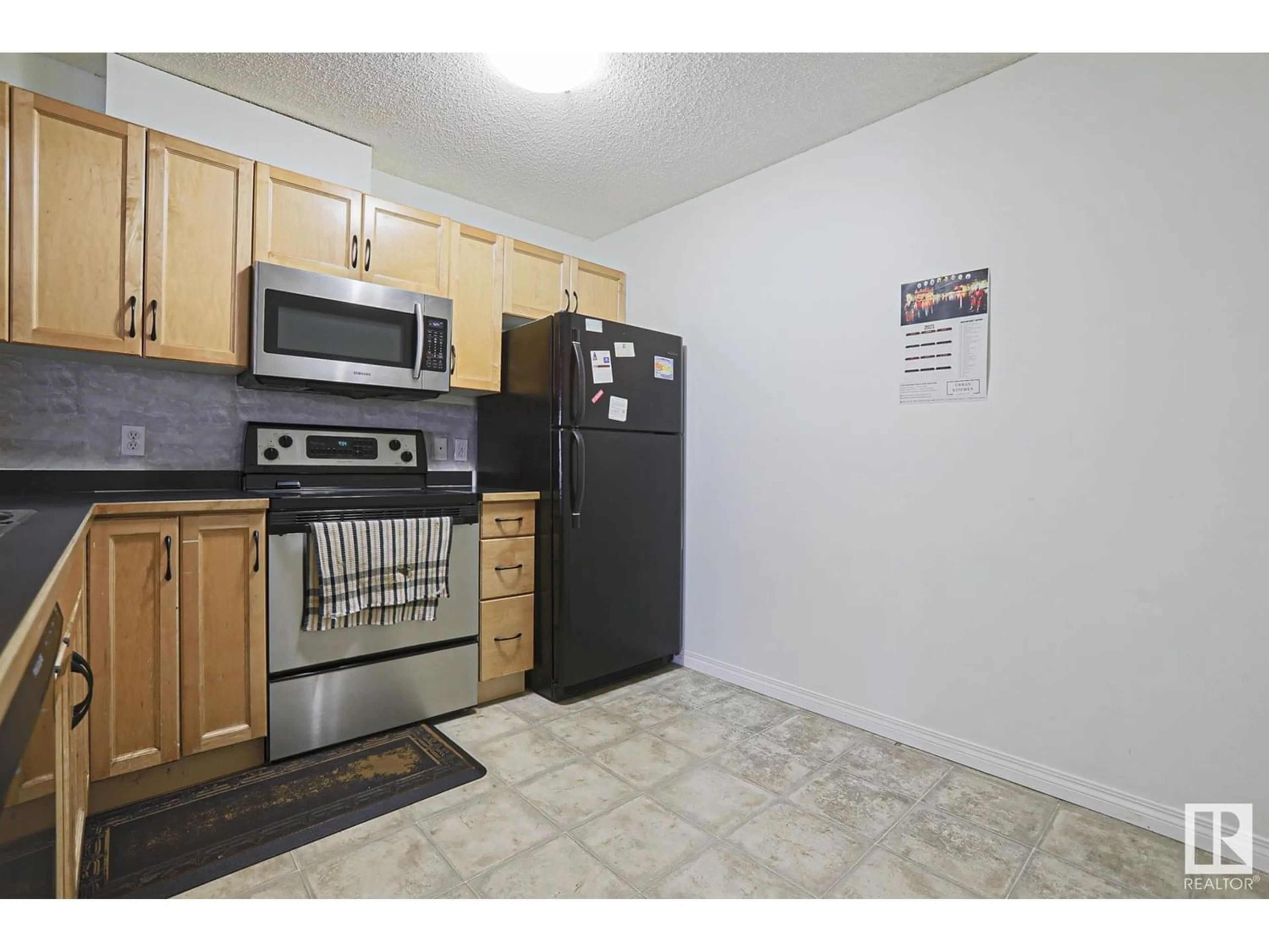 Standard kitchen for #407 2305 35A AV NW NW, Edmonton Alberta T6T1Z2
